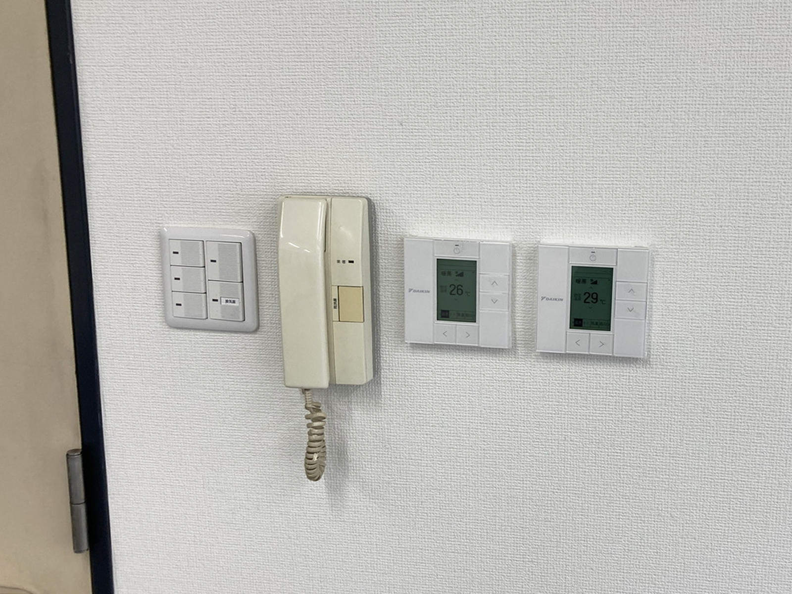 スイッチ類