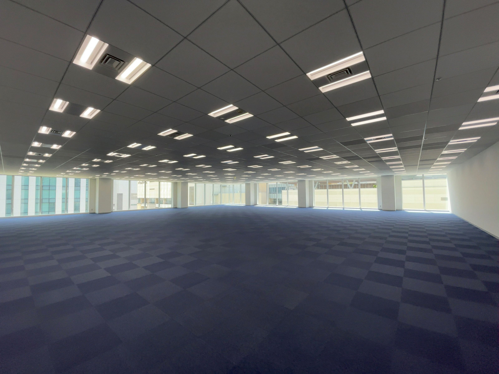 オフィス室内参考画像(6階・約149坪)