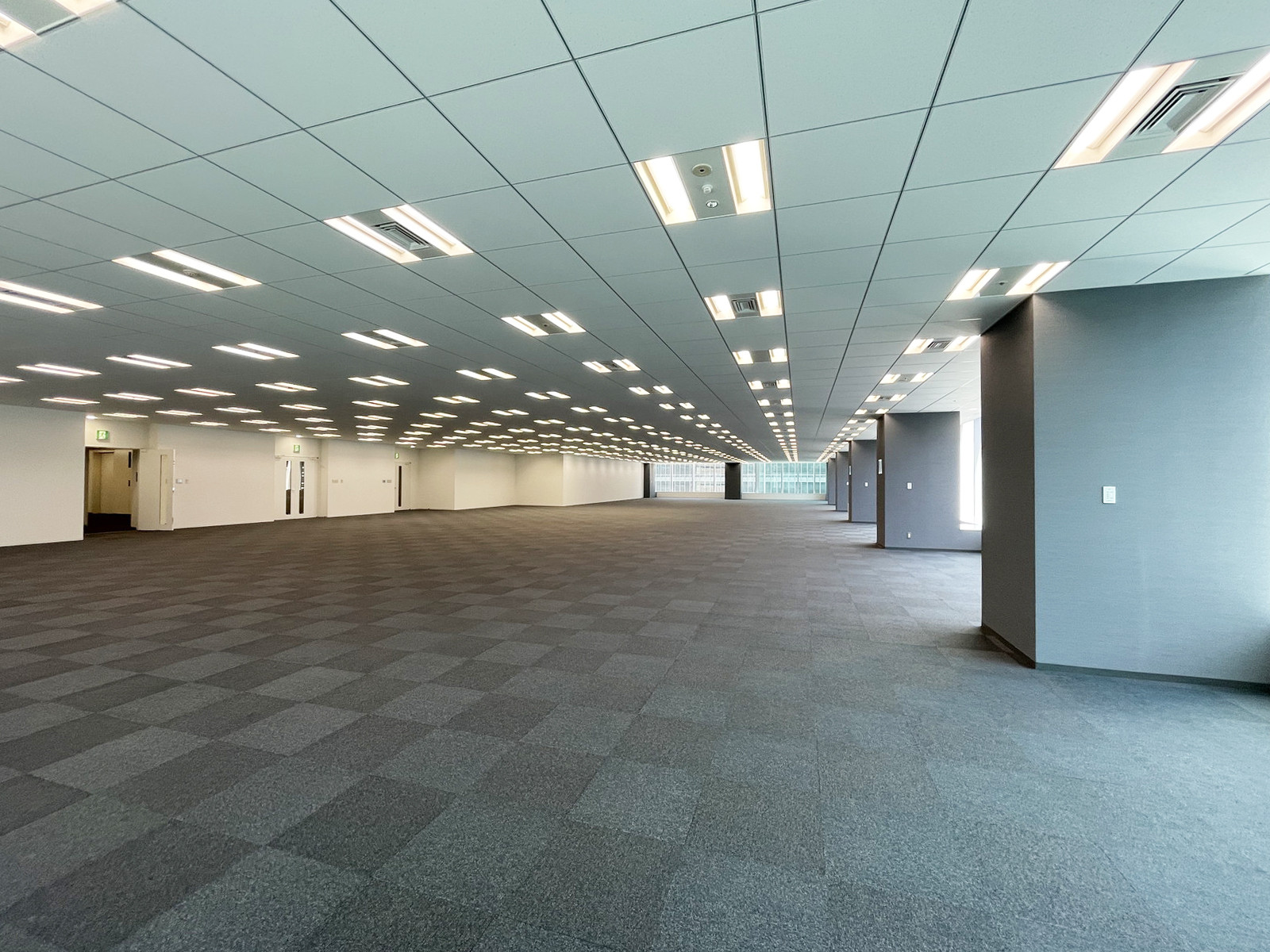 オフィス室内参考画像(14階・約259坪)