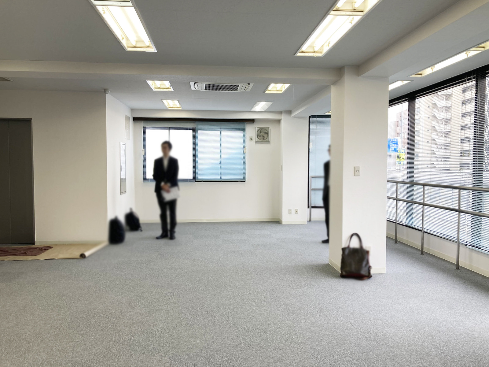 別角度の様子