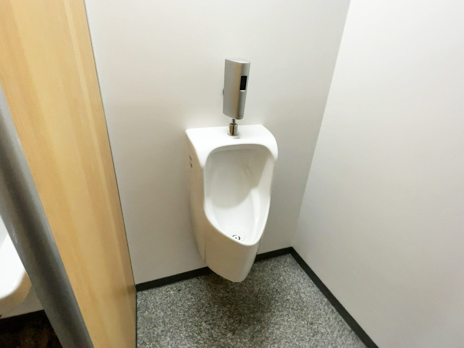 男性用トイレ