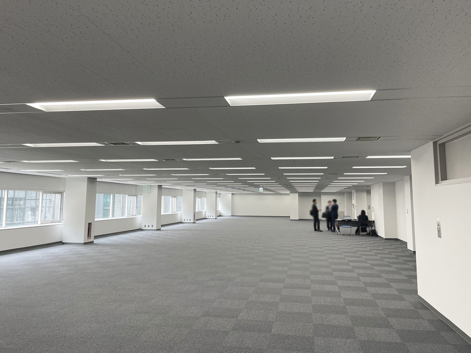 別角度の様子