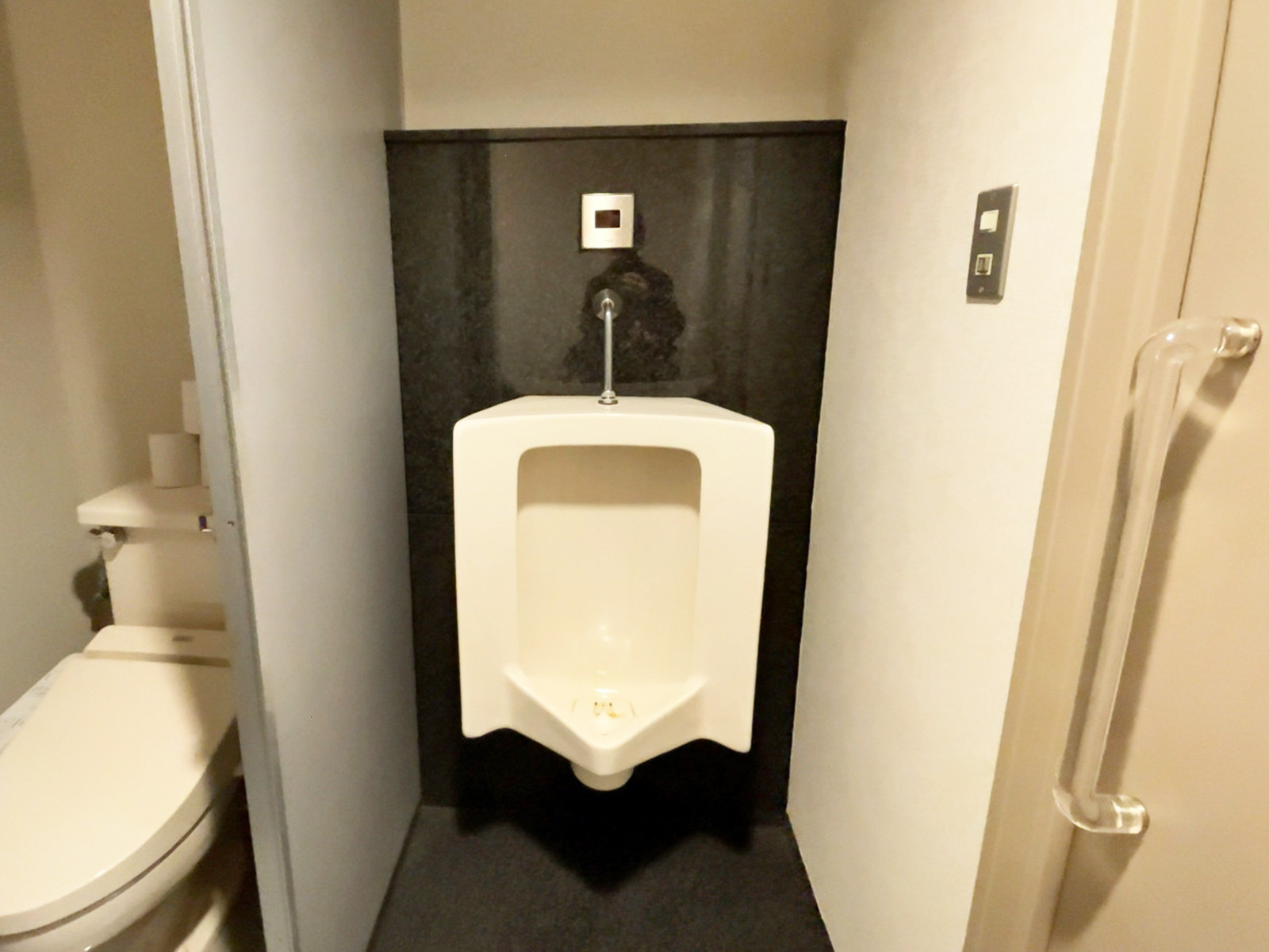 男性用トイレ