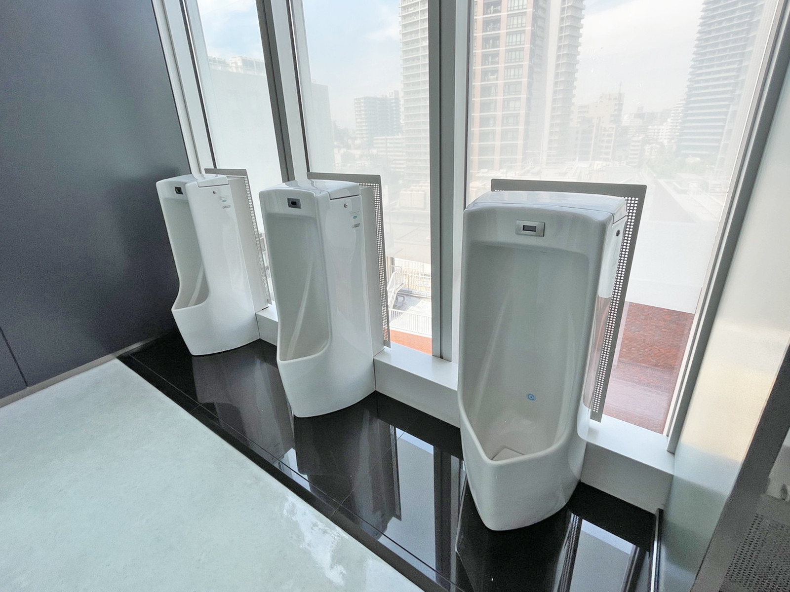 男性用トイレ