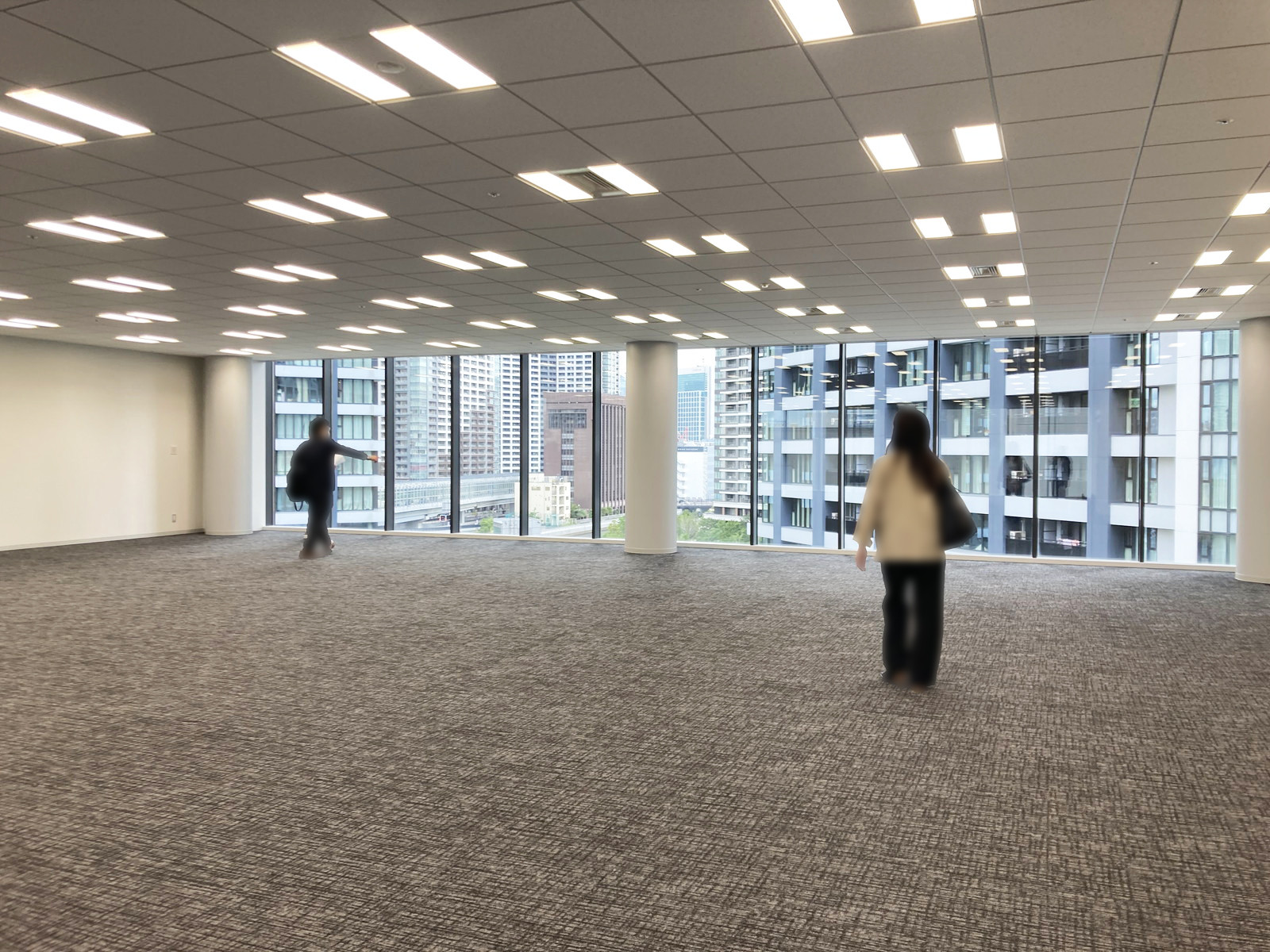オフィス室内参考画像（7階・約92坪）