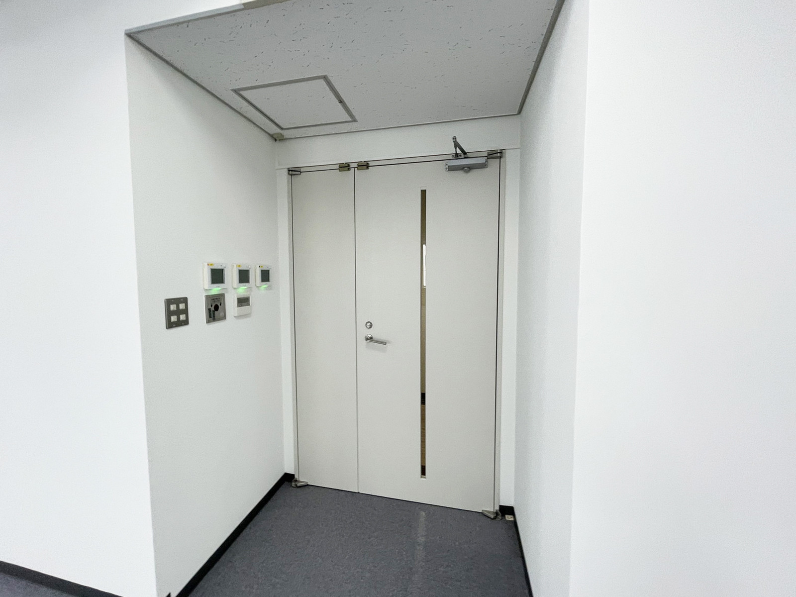 貸室出入口
