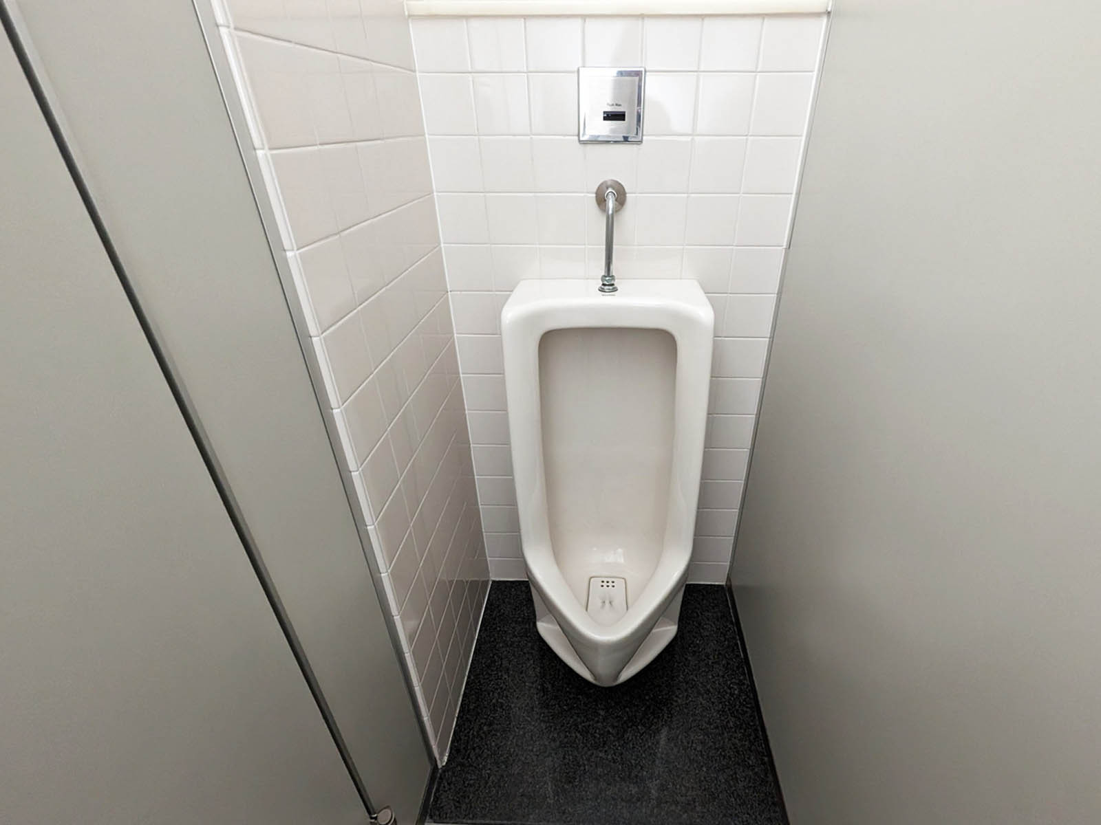 男性用トイレ
