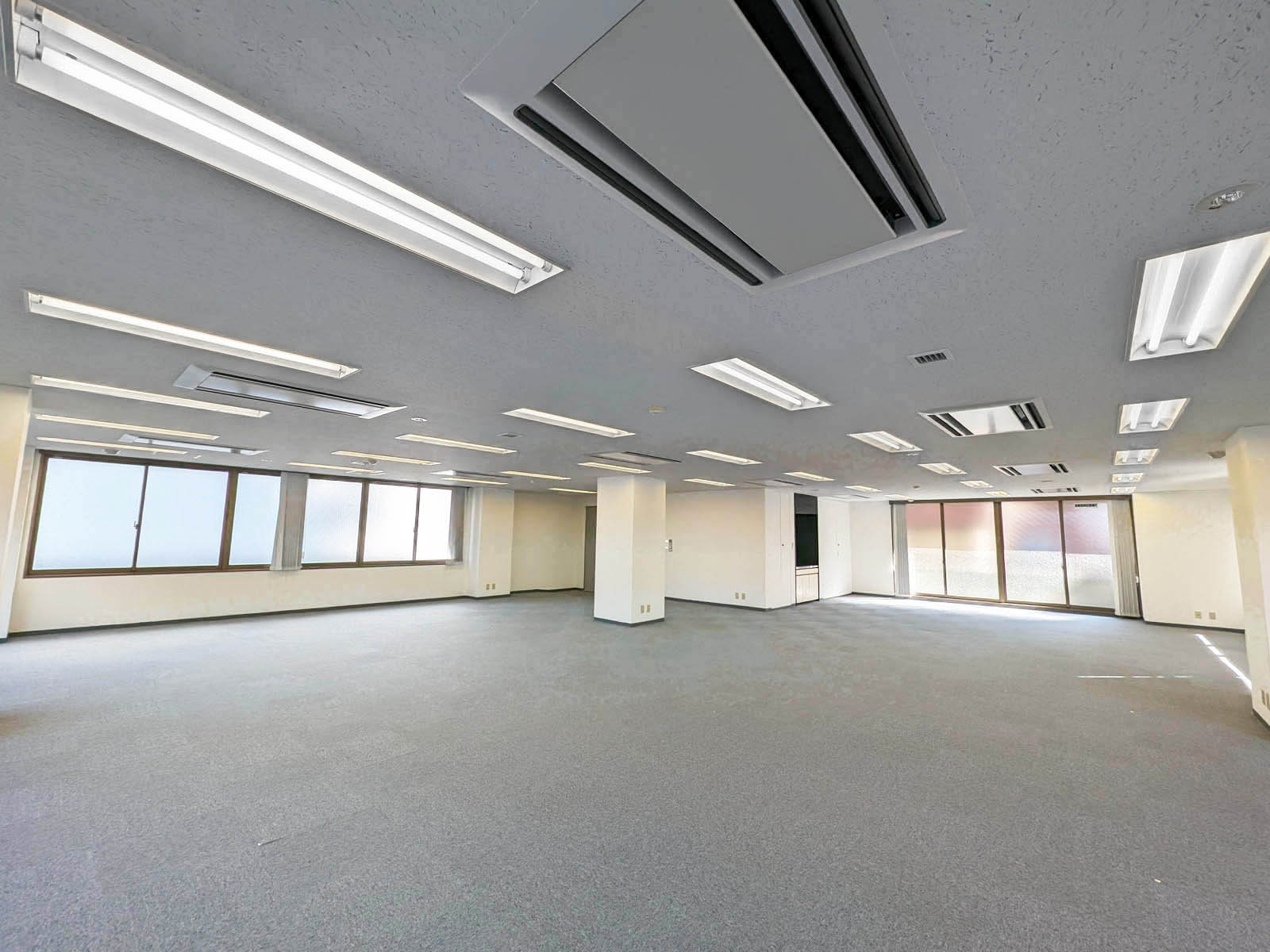 オフィス室内参考画像(3階・約61坪)