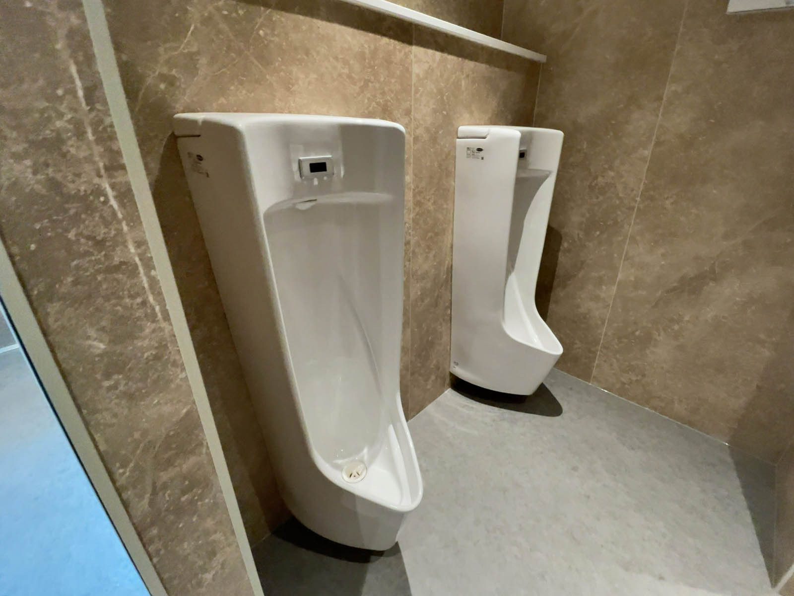 男性用トイレ