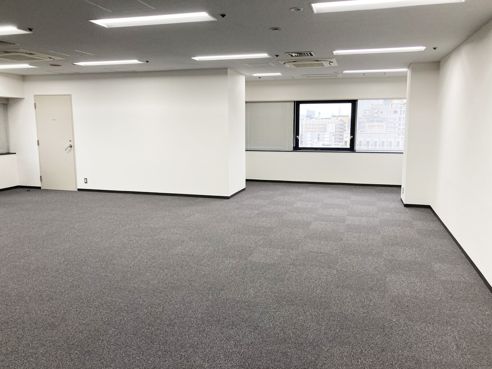 別角度の様子