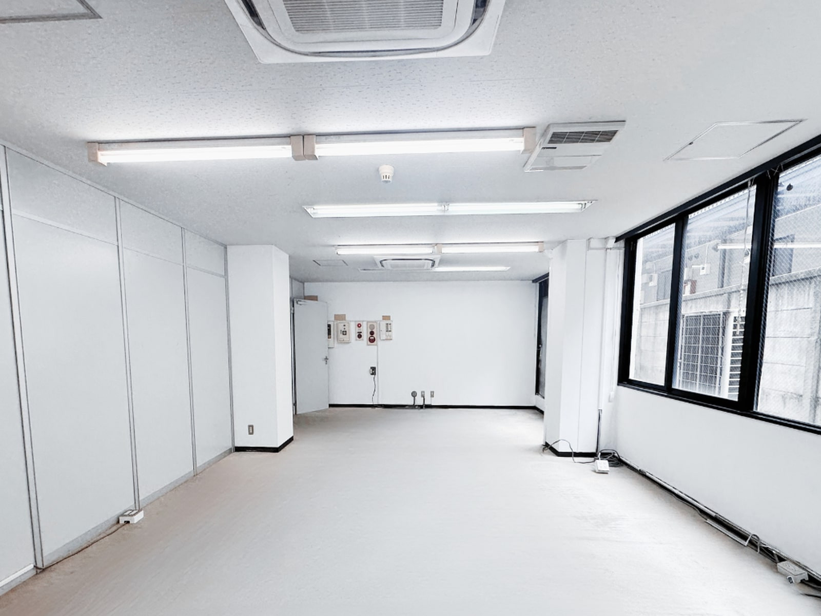 別角度の様子