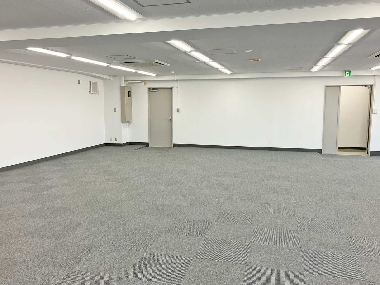 別角度の様子
