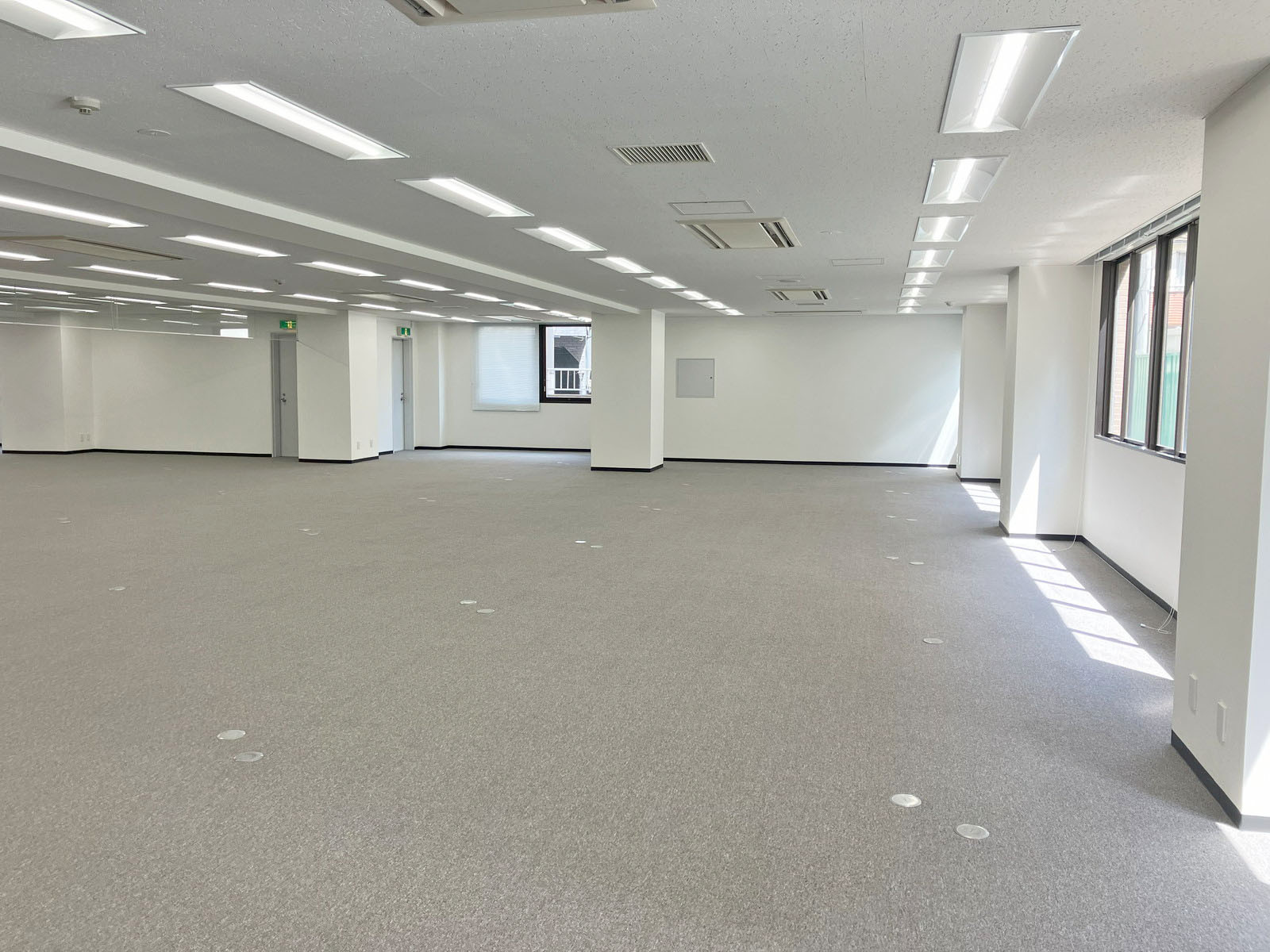 明るい室内
