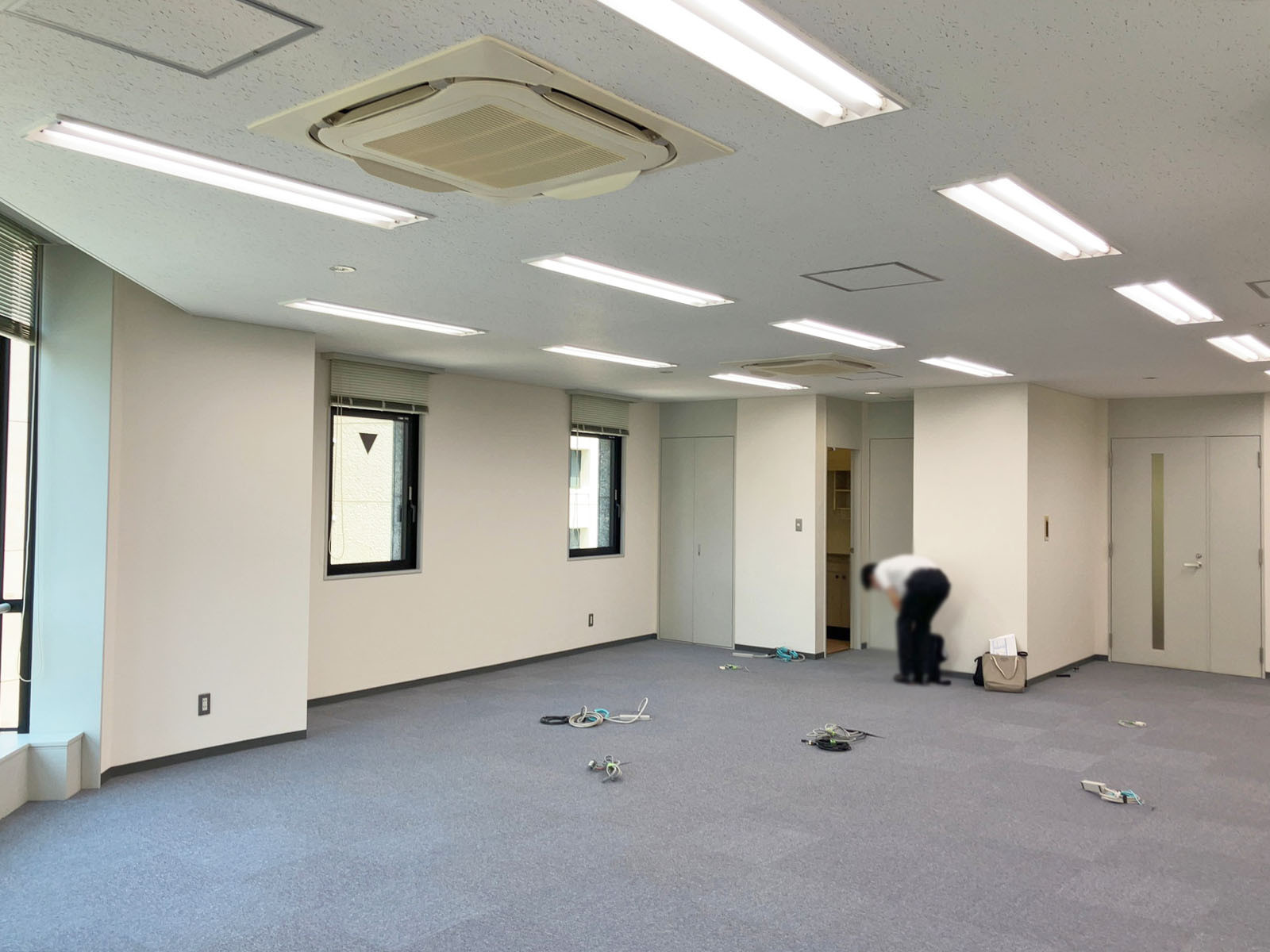 別角度の様子