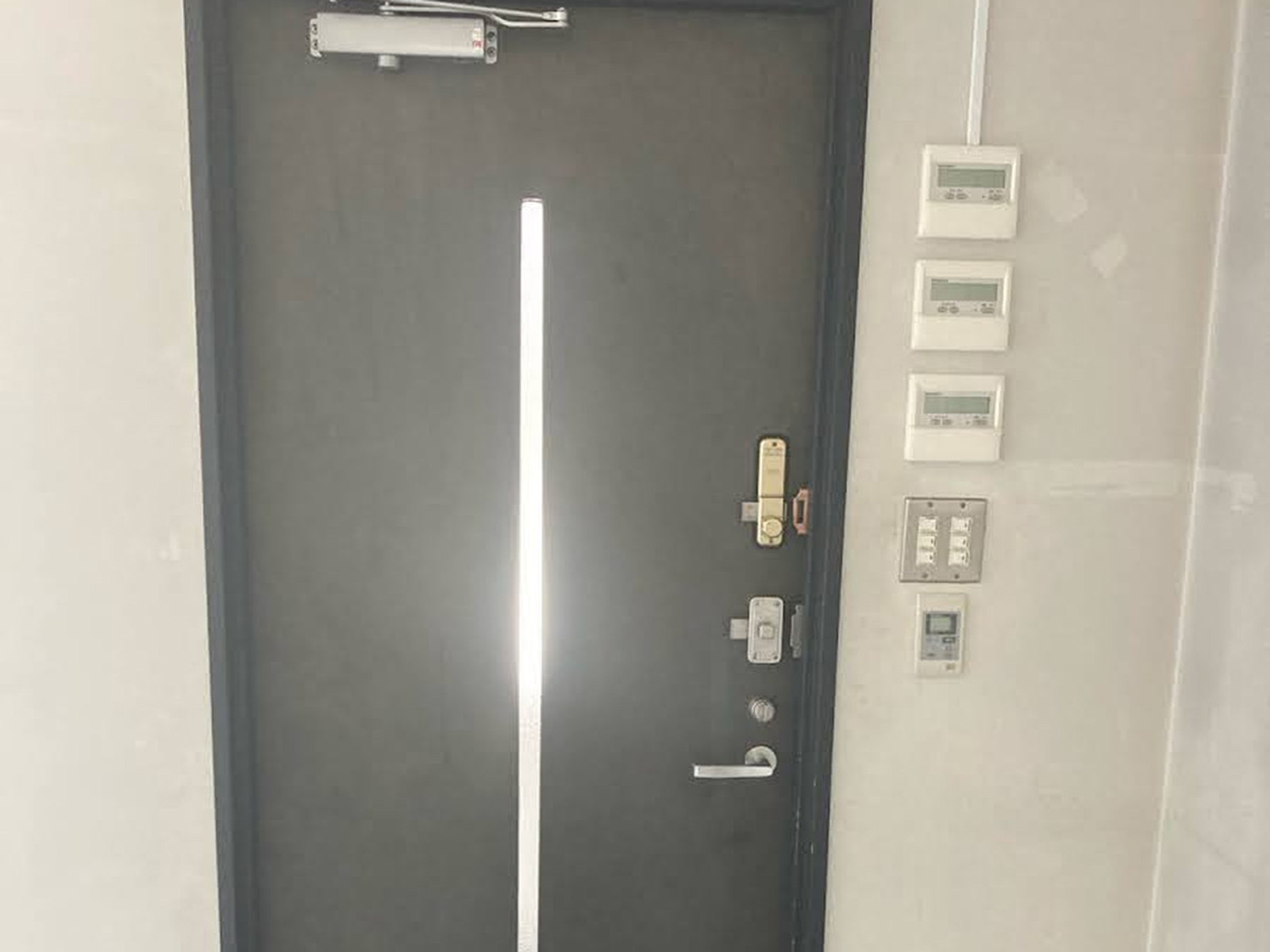 貸室出入口