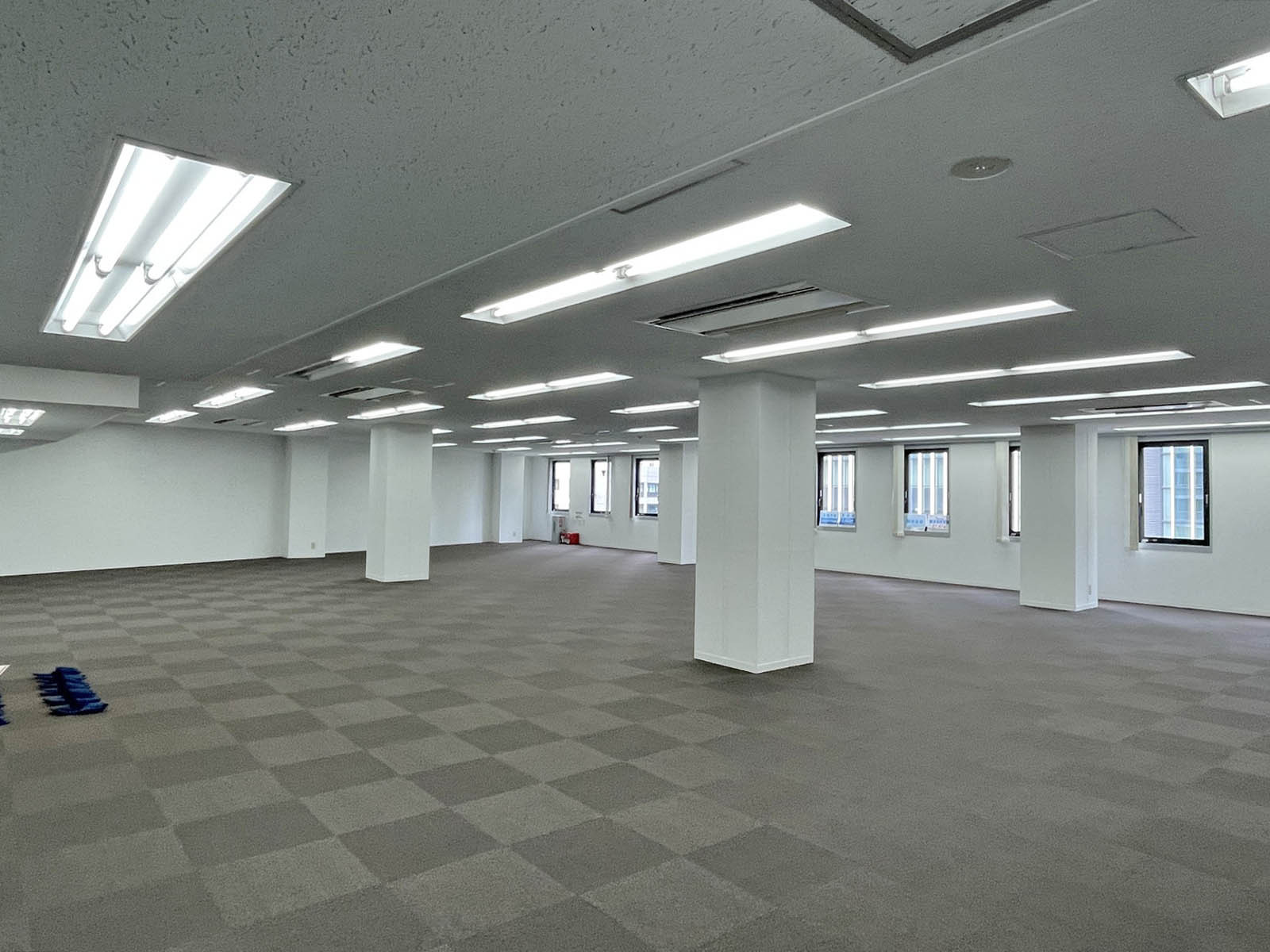 オフィス室内参考画像(7階A・約81坪)