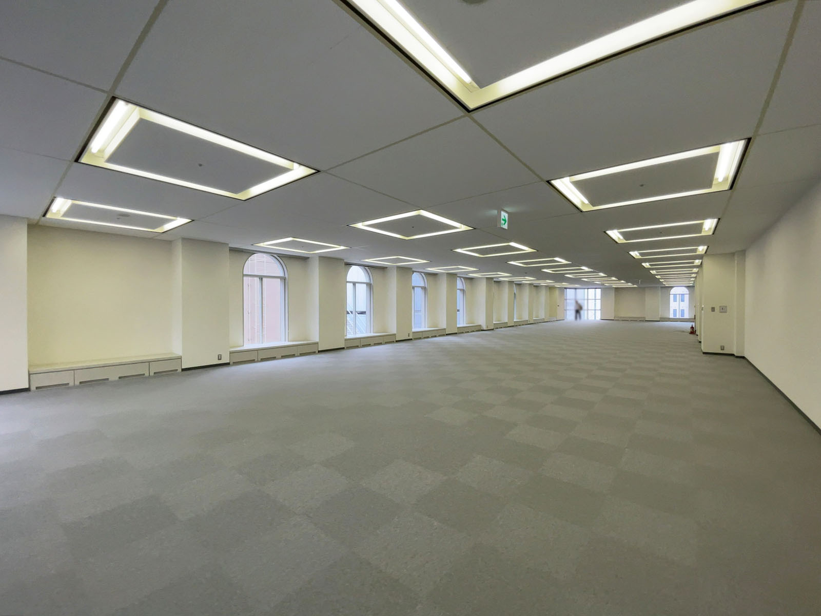 オフィス室内参考画像(9階・約107坪)