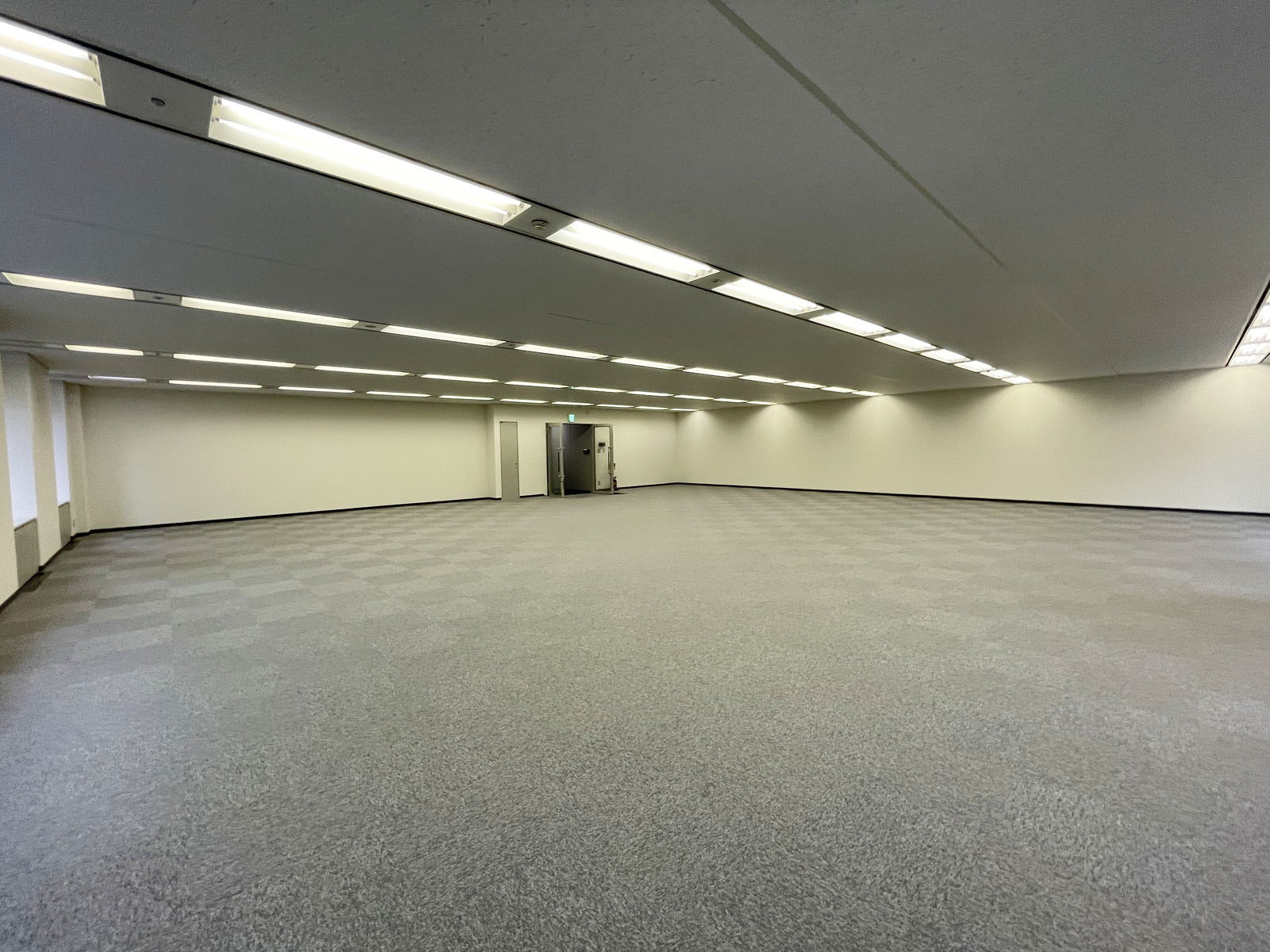 オフィス室内参考画像(5階・約68坪)