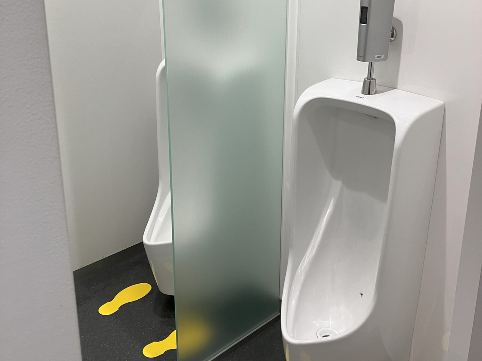 男性用トイレ