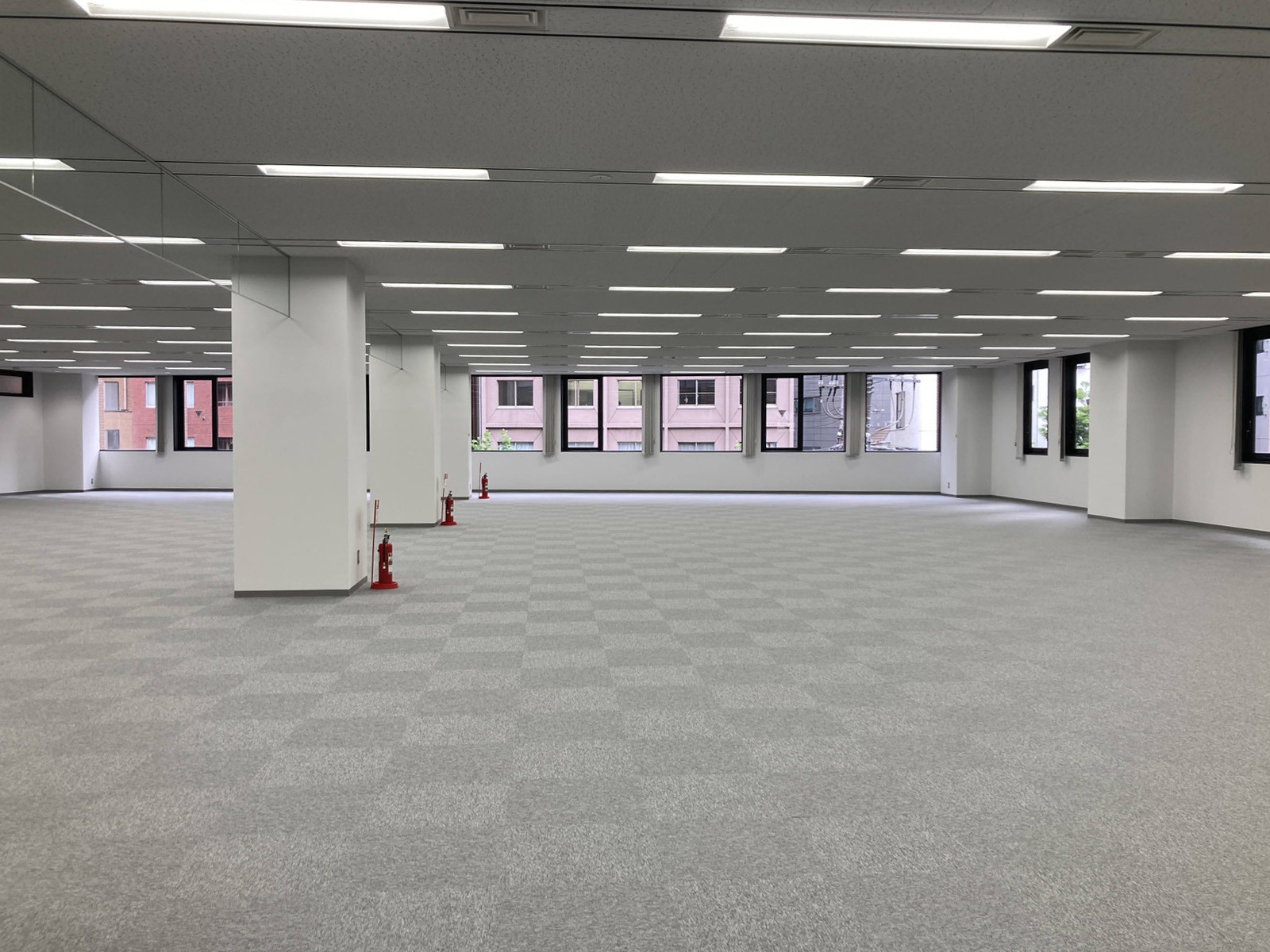 オフィス室内参考画像（2階・約182坪）