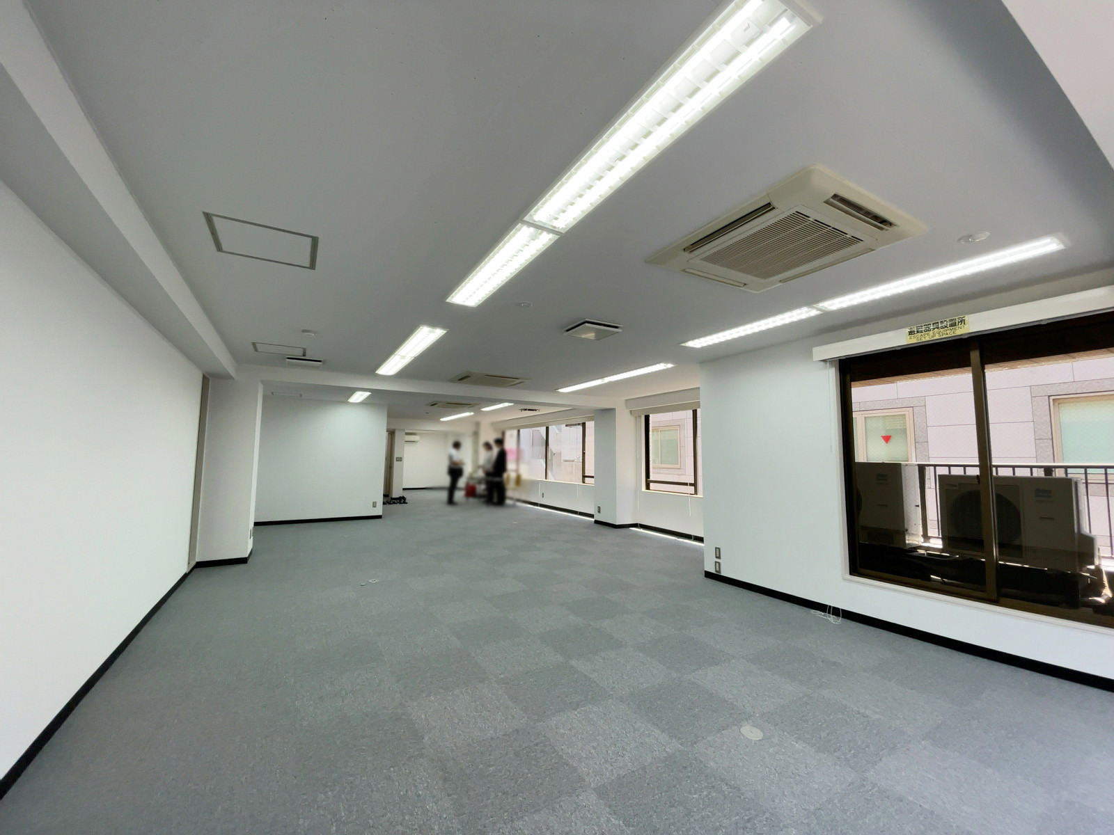 オフィス室内参考画像（4階・約32坪）