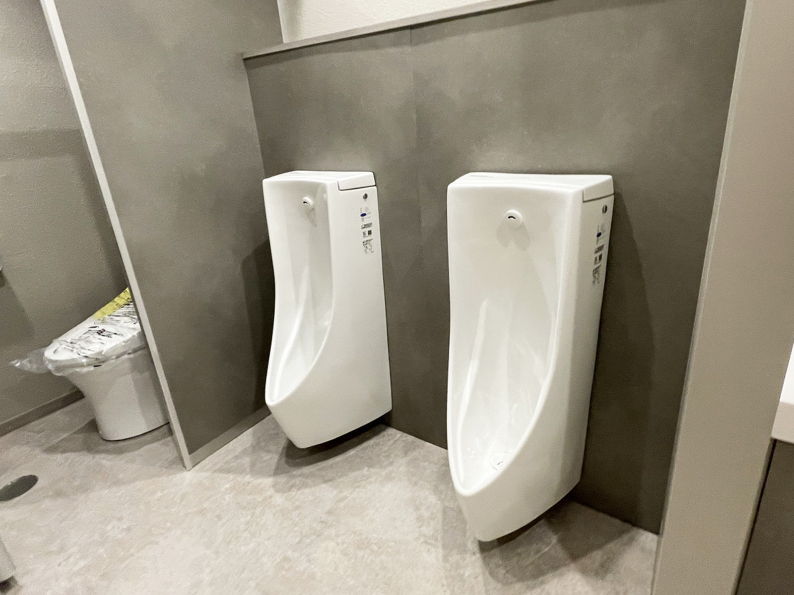 男性用トイレ