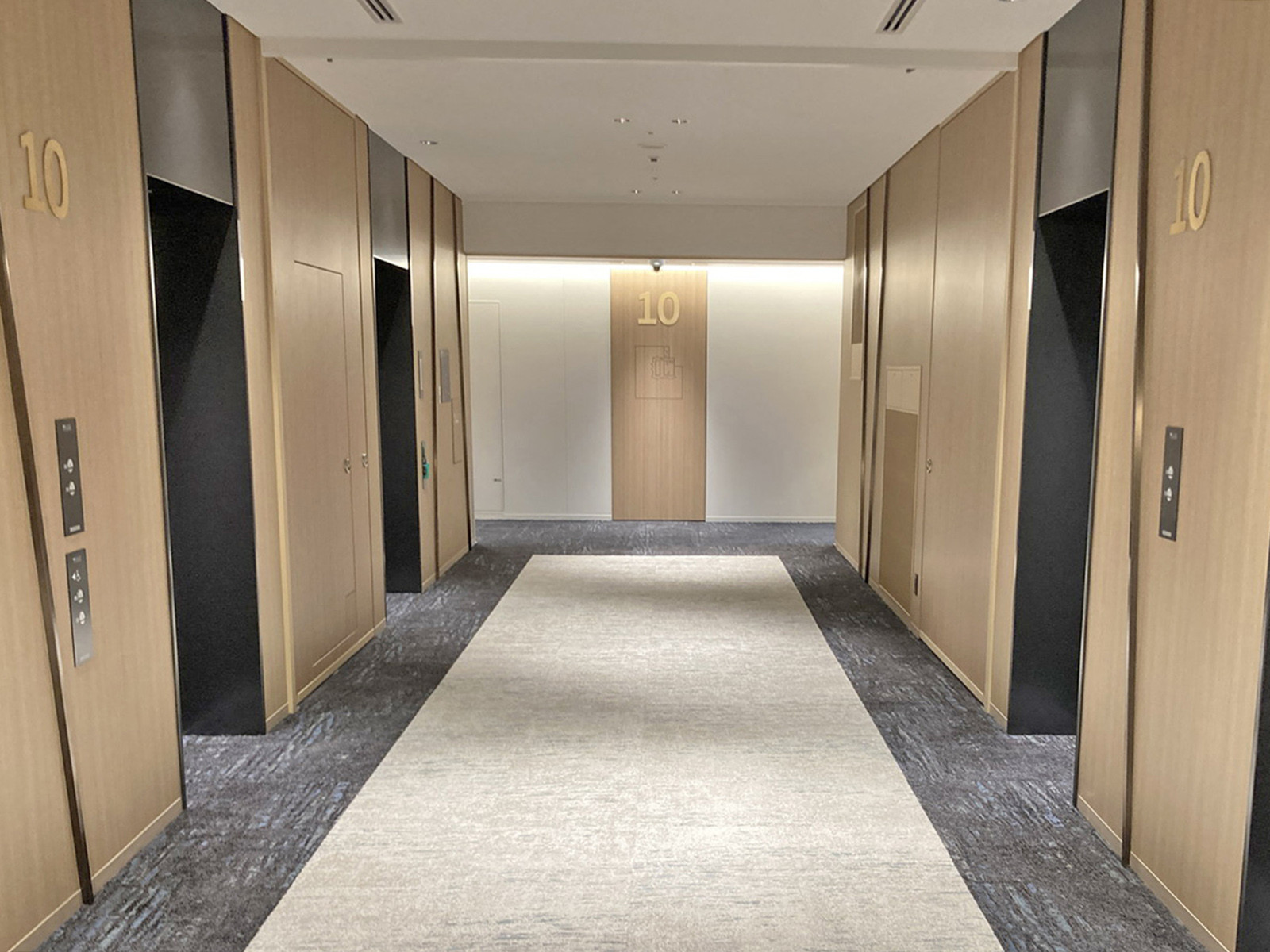 エレベーターホール