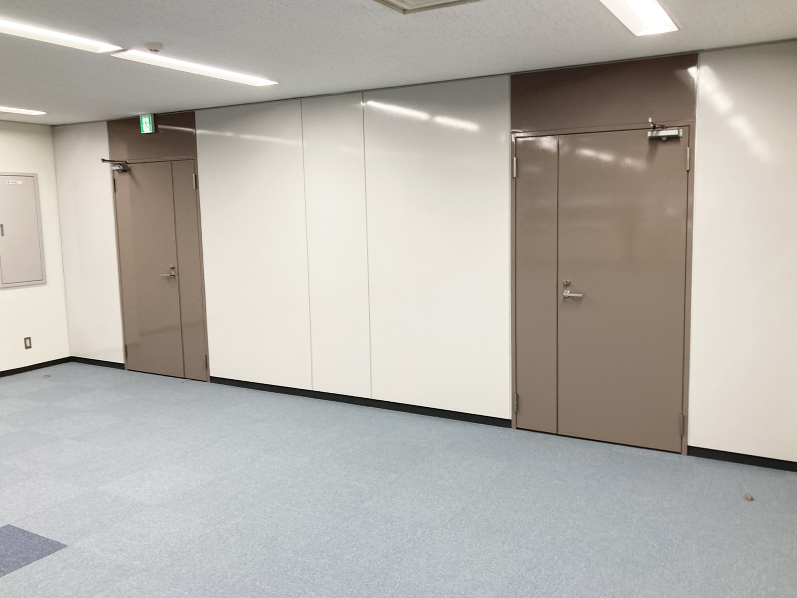 貸室出入口