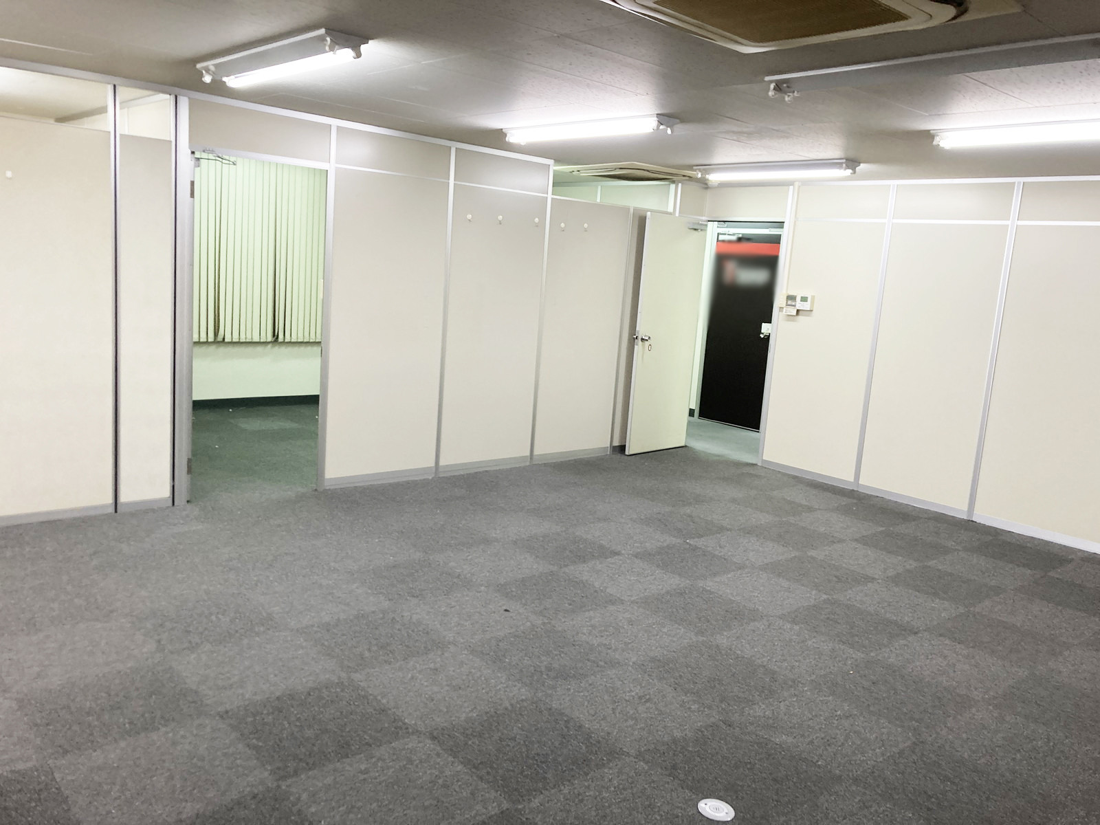 別角度の様子