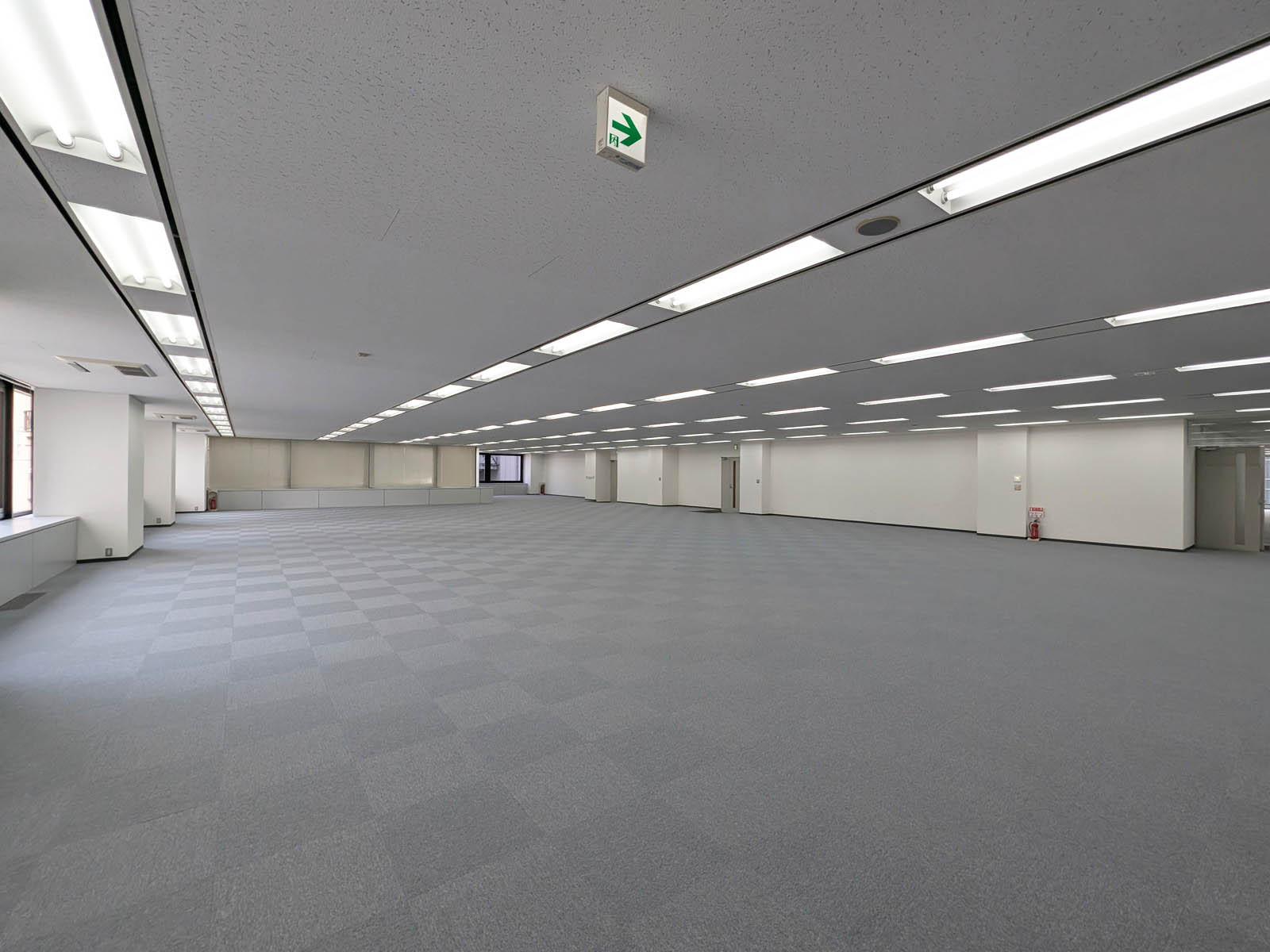 貸室奥側の様子