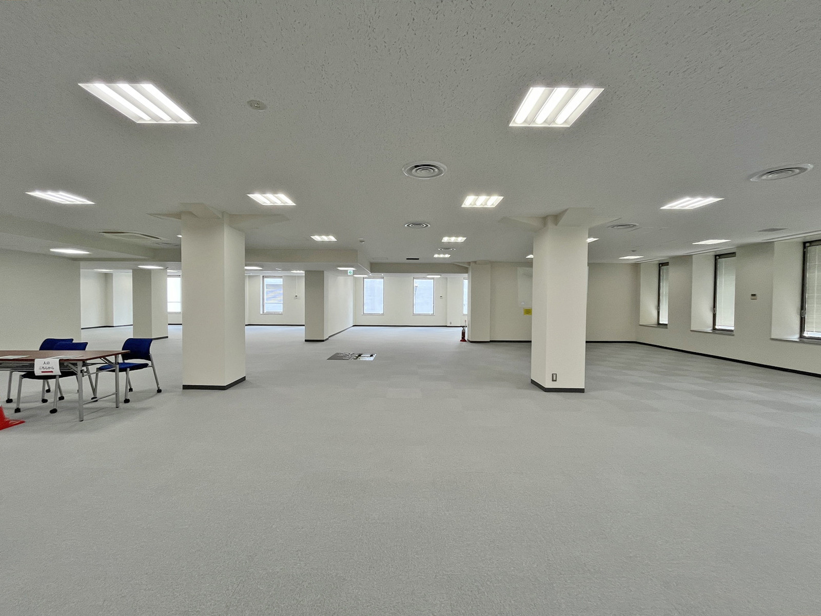 別角度の様子