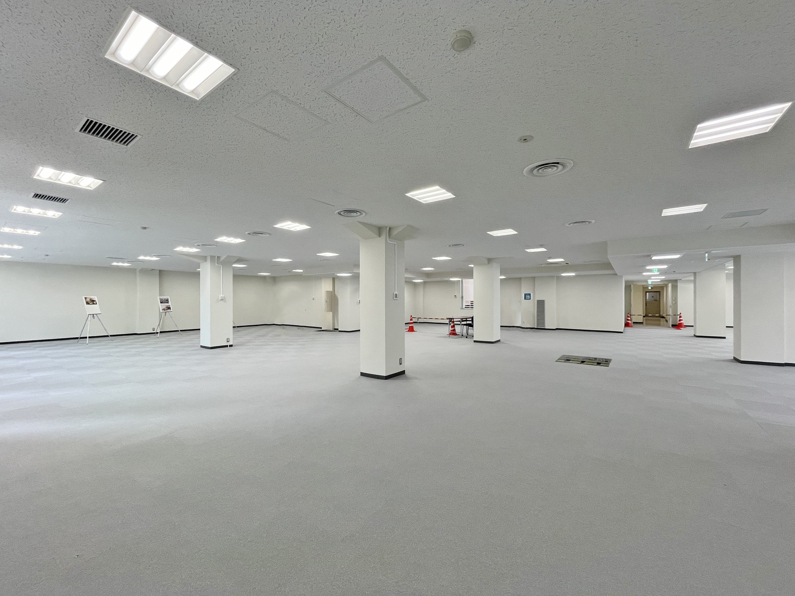 オフィス室内参考画像（6階・約128坪）