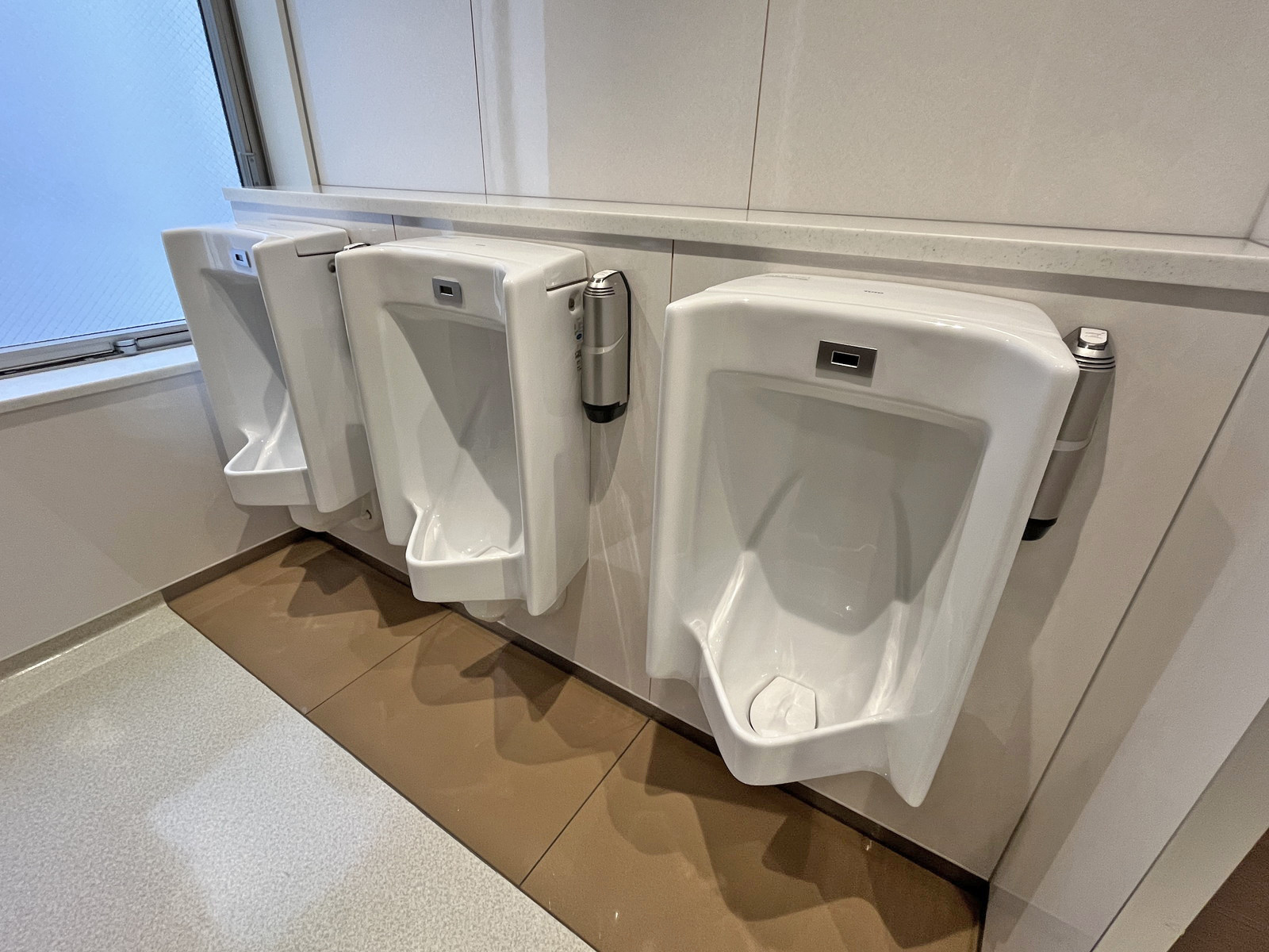 男性用トイレ