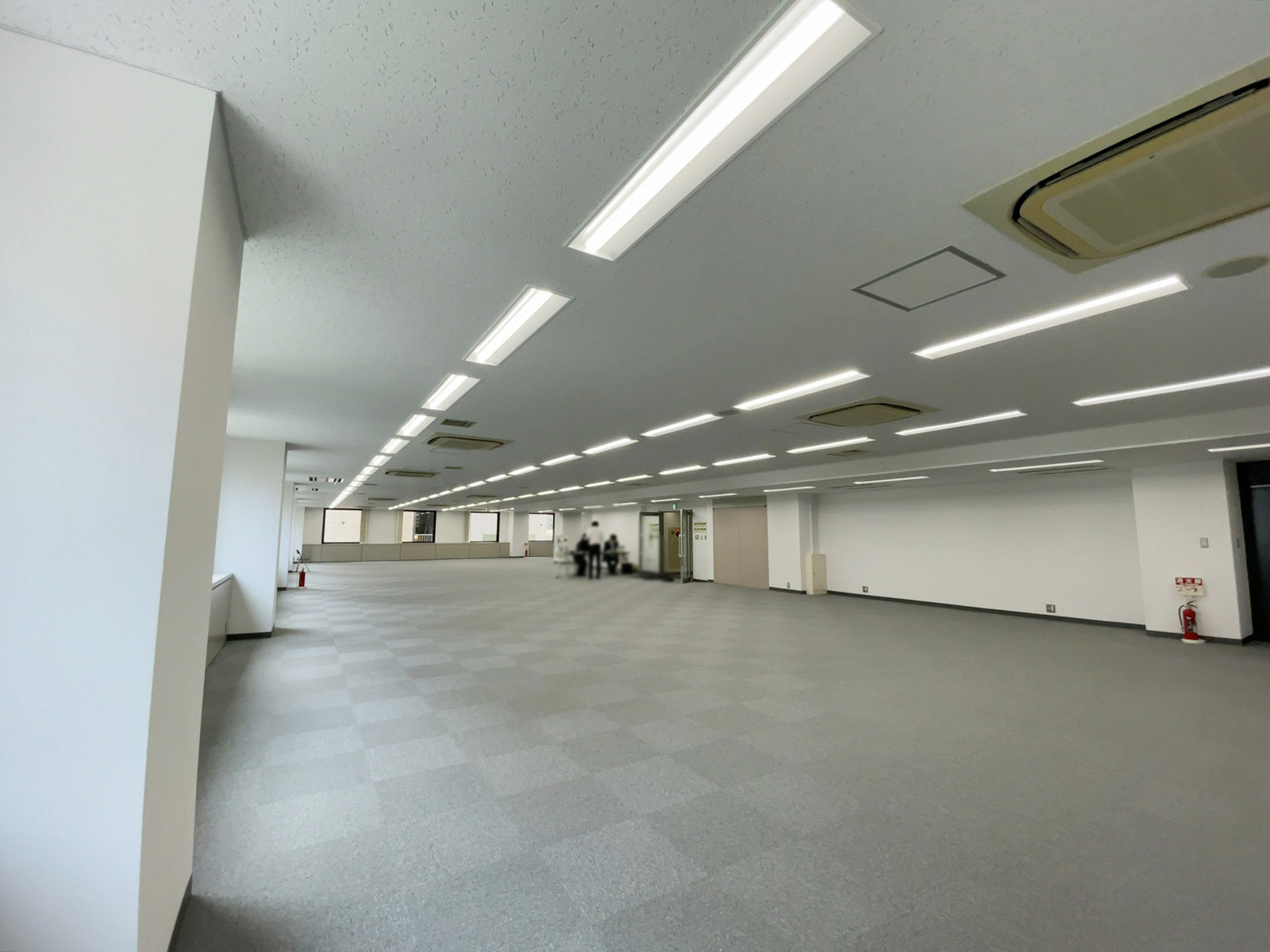 別角度の様子