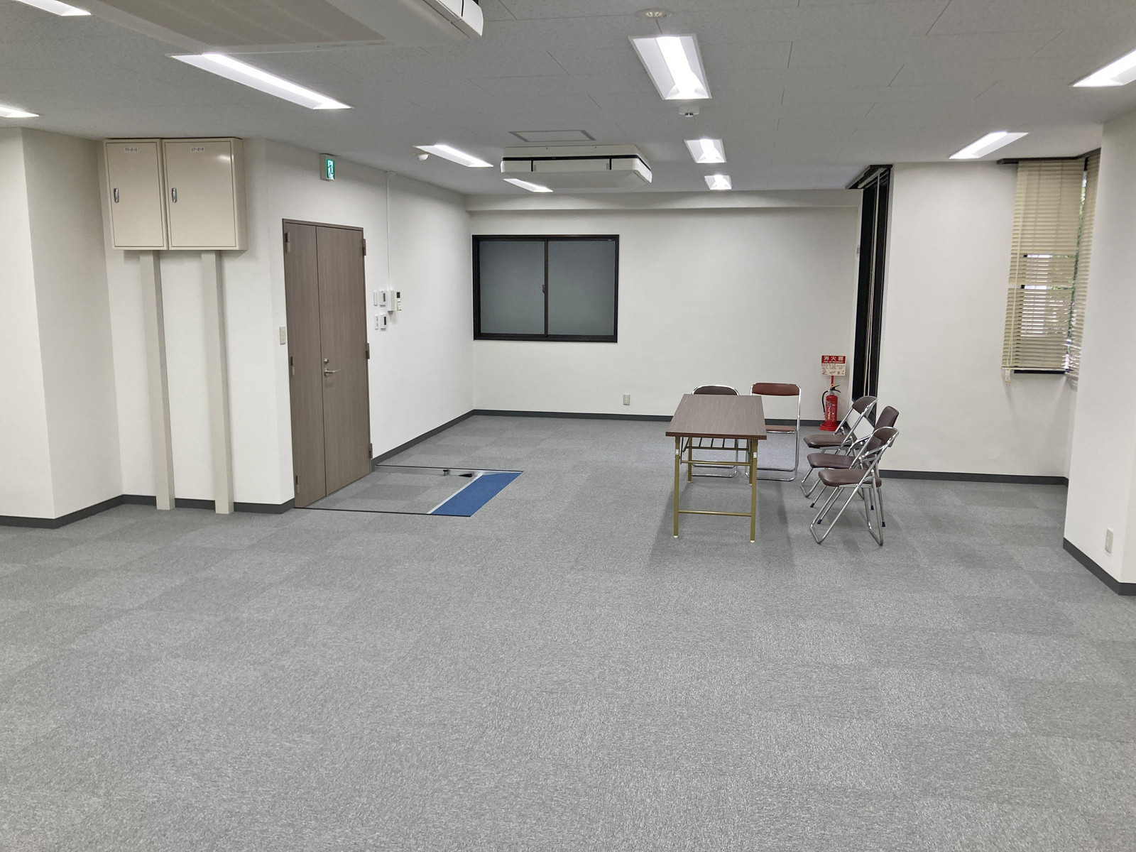 別角度の様子