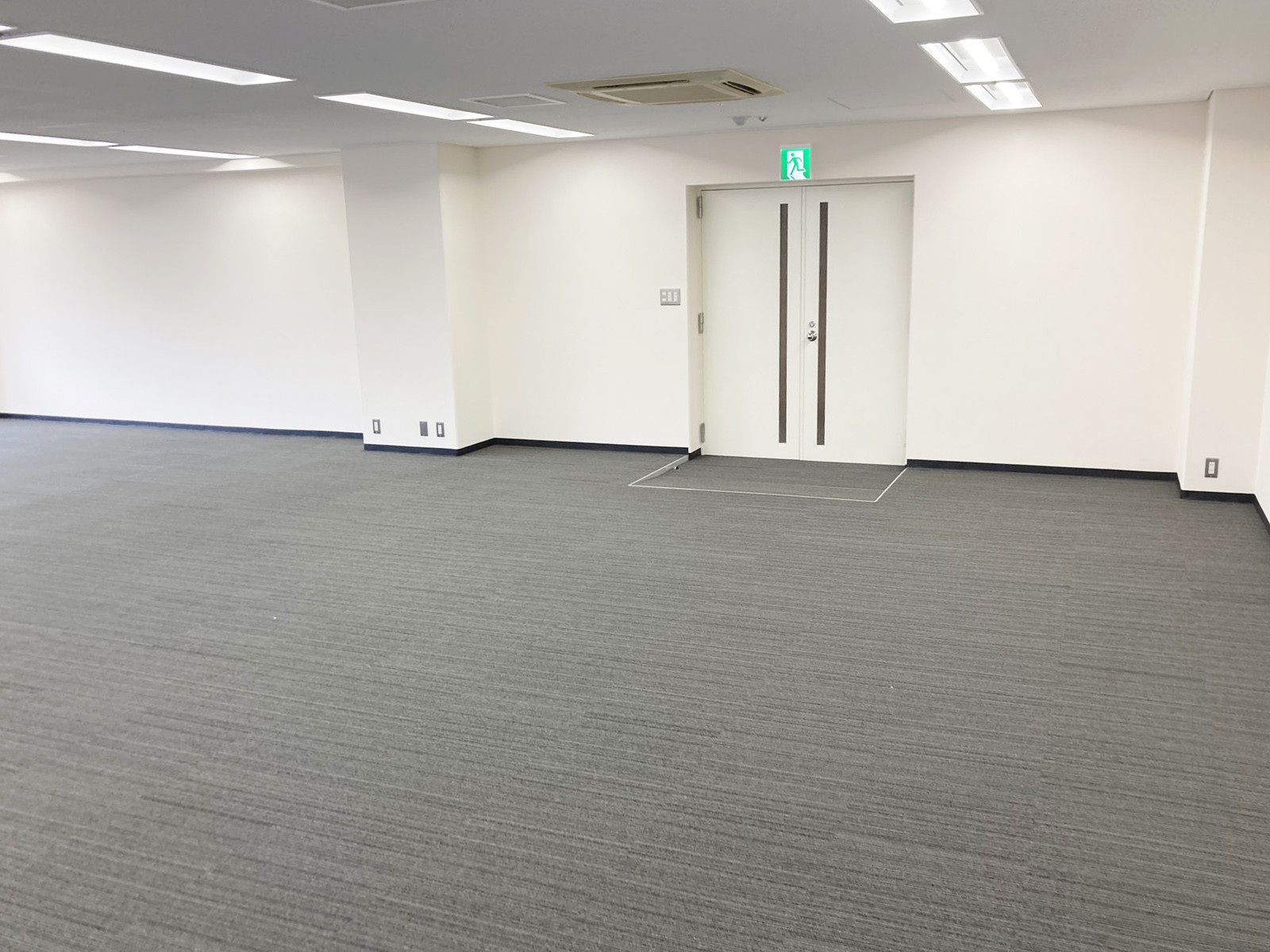 別角度の様子