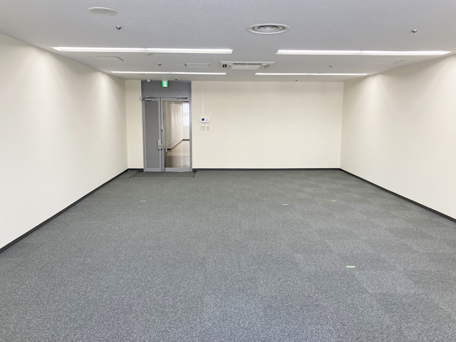 別角度の様子