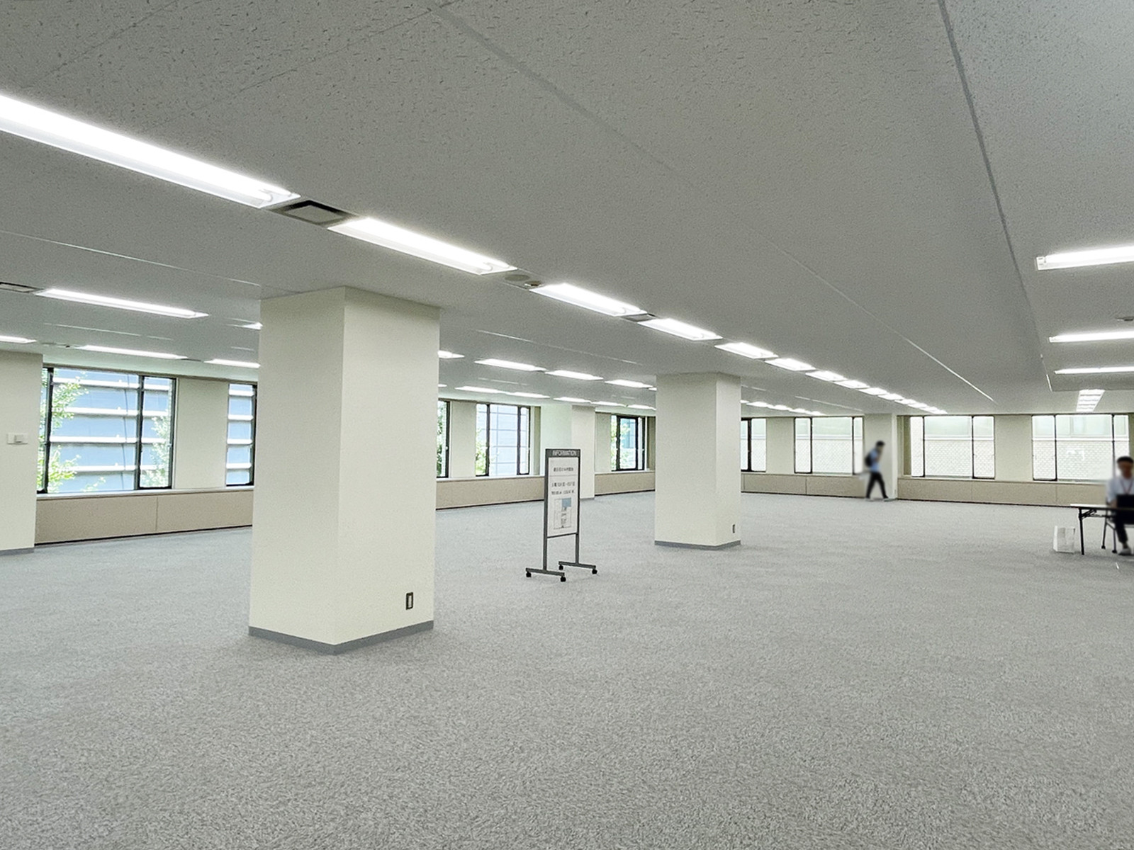 別角度の様子