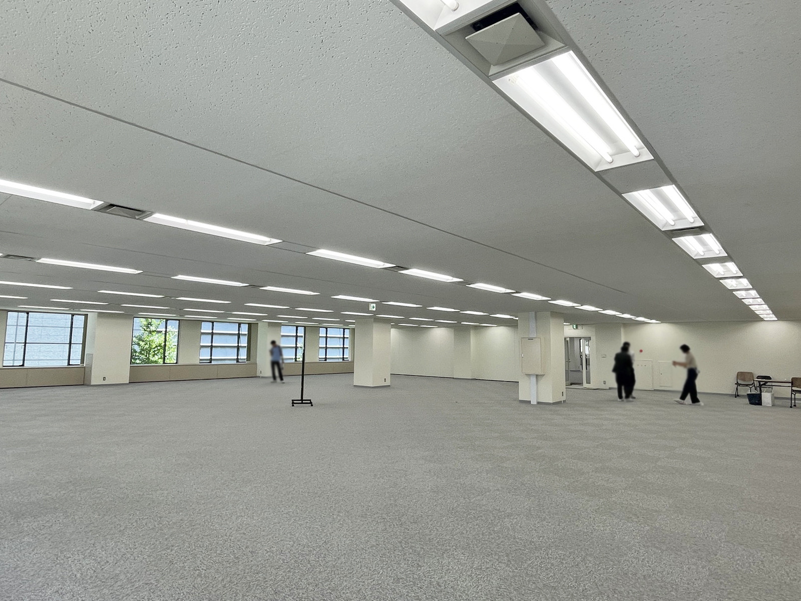 別角度の様子