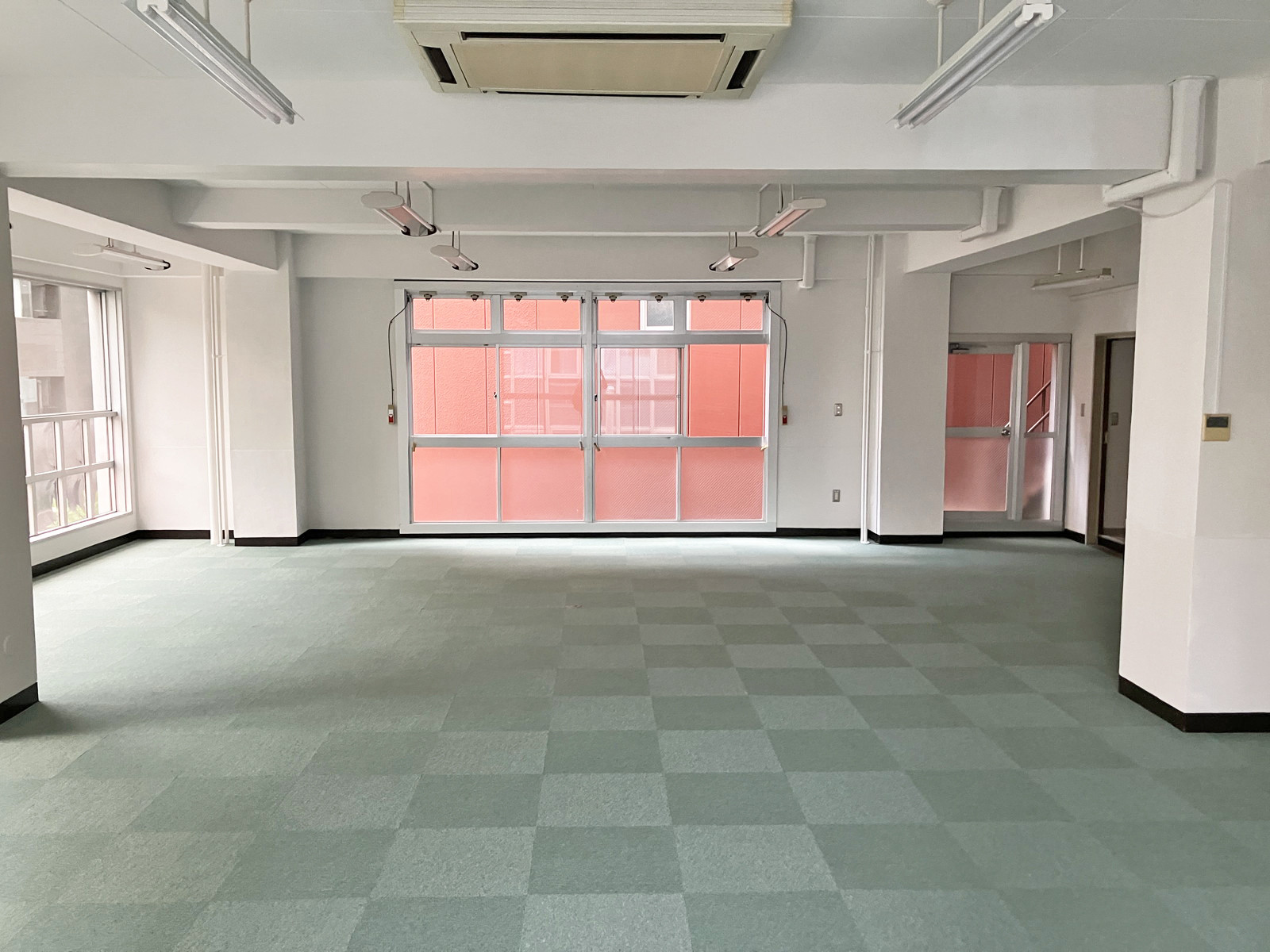 オフィス室内参考画像(4階・約33坪)
