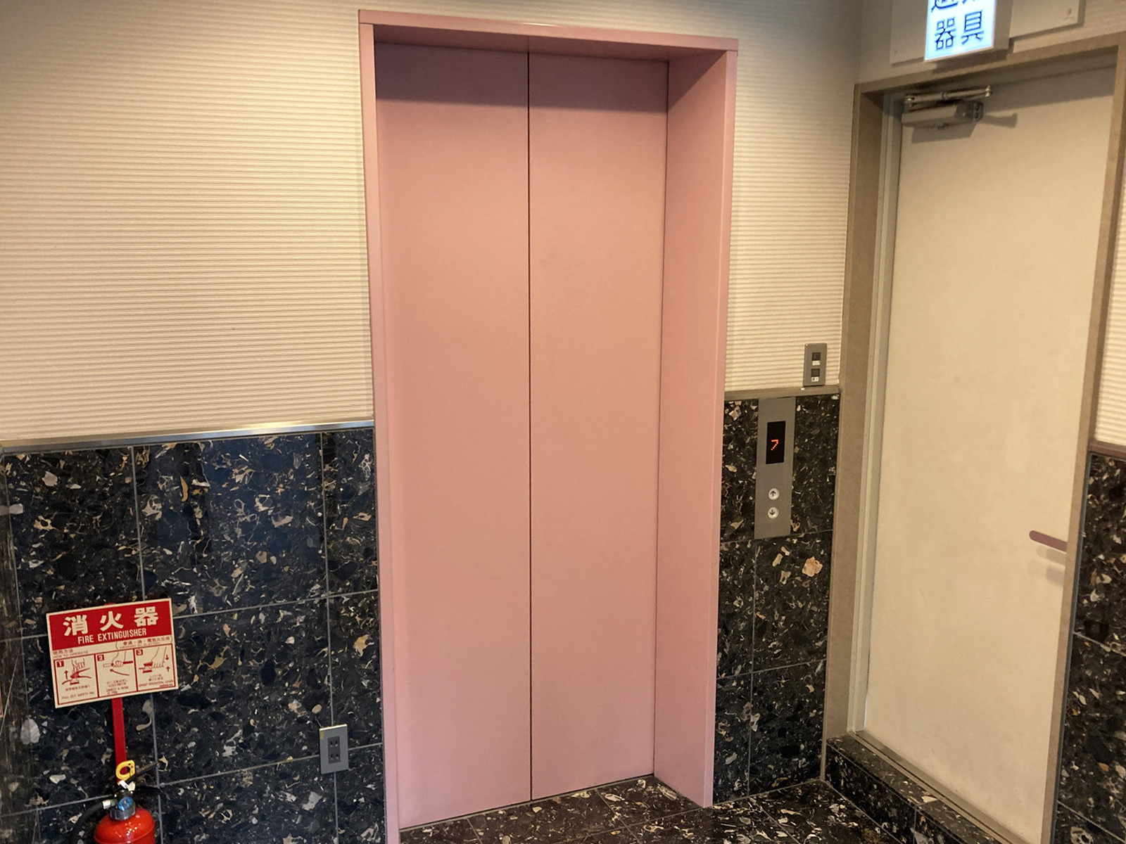 エレベーター