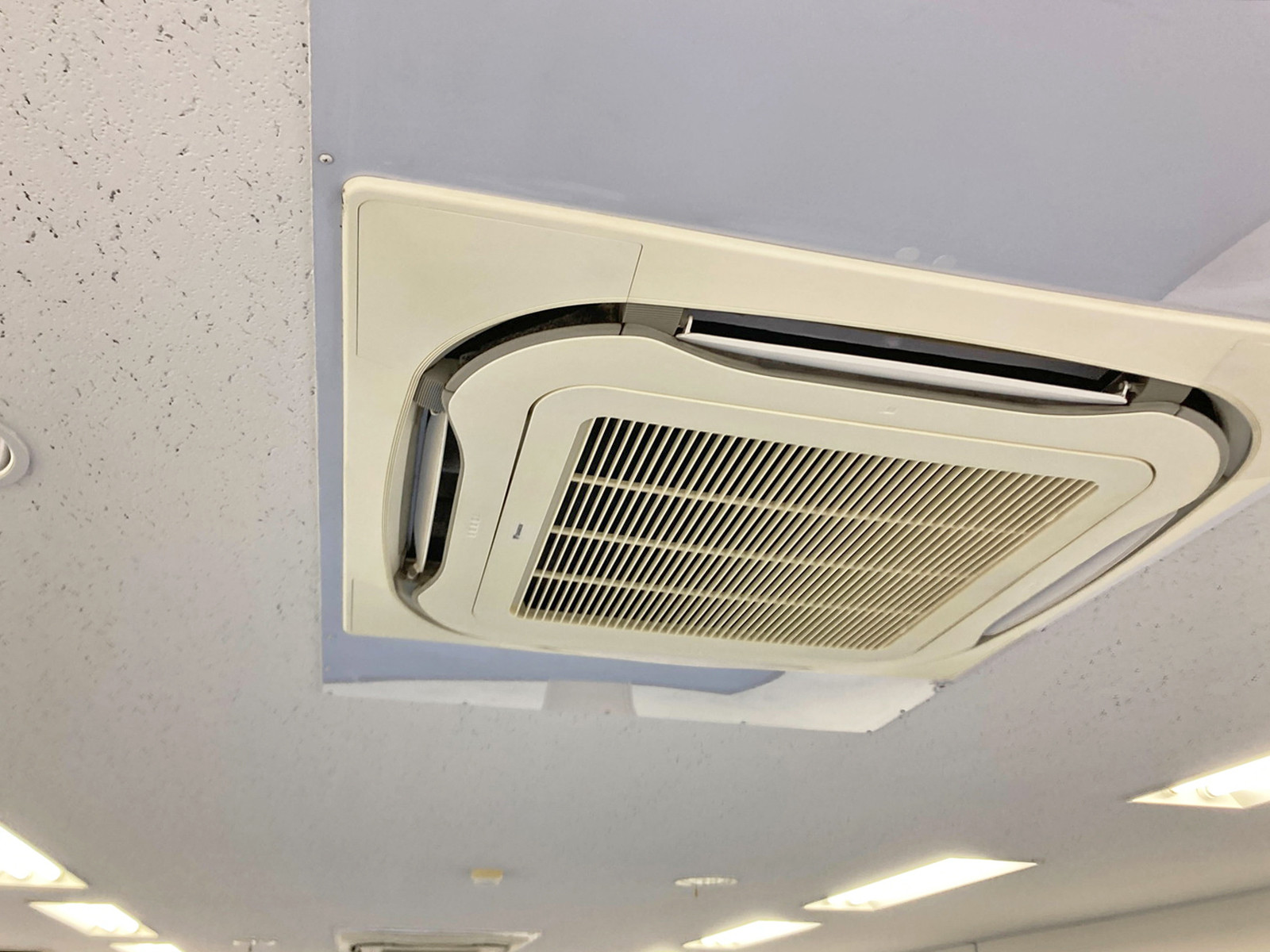 空調