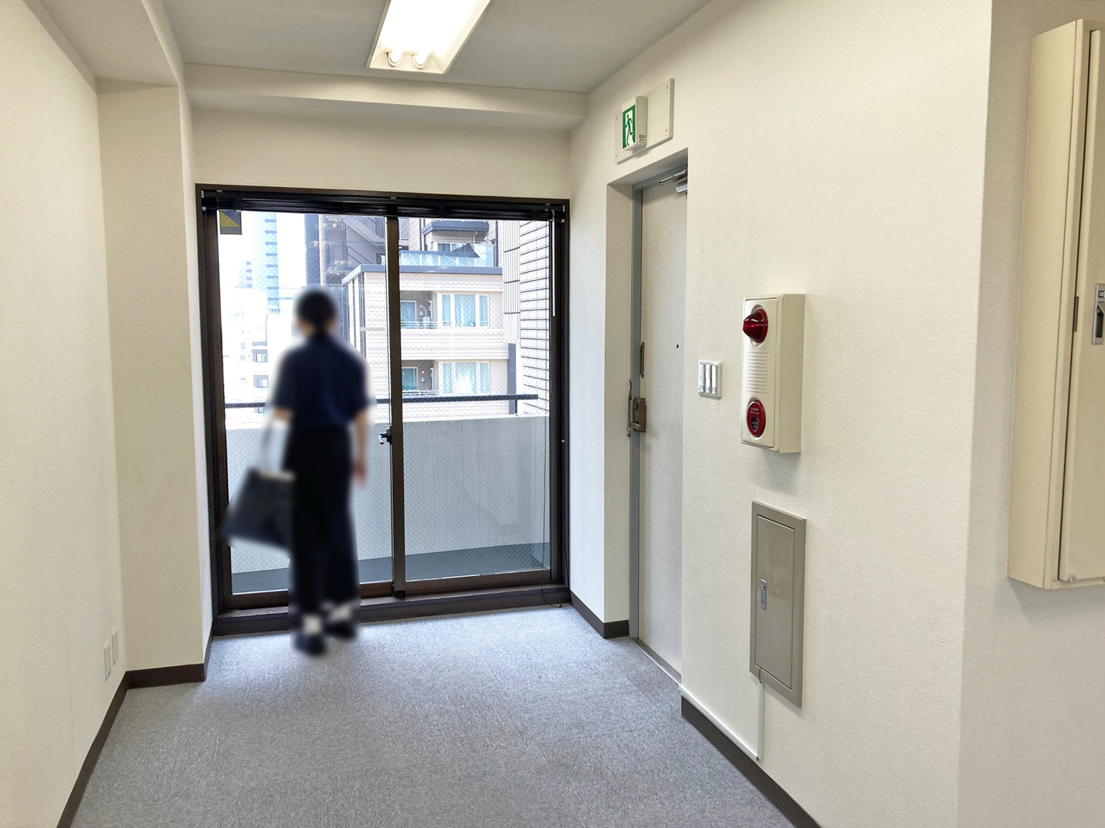 別角度の様子