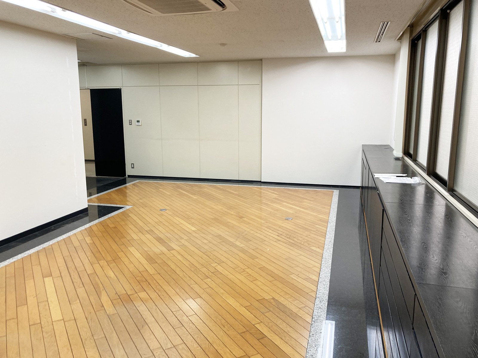 別角度の様子
