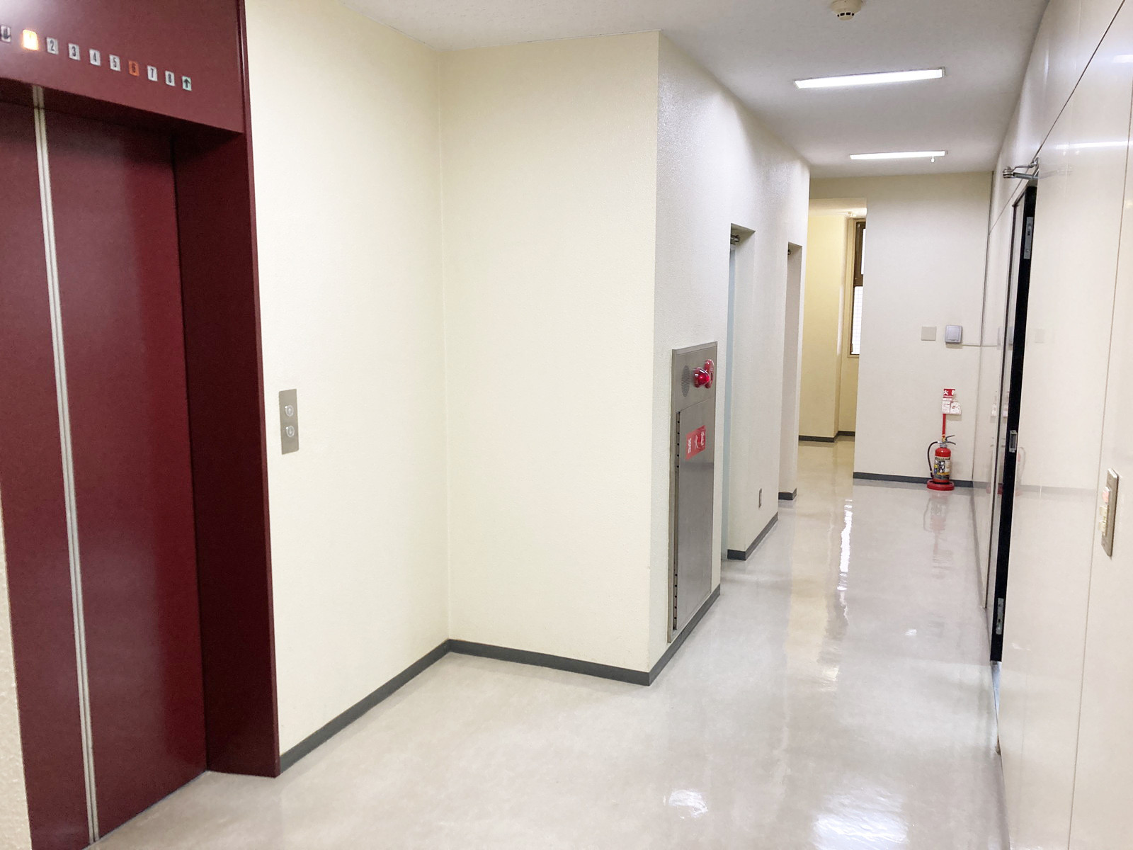 エレベーターホール