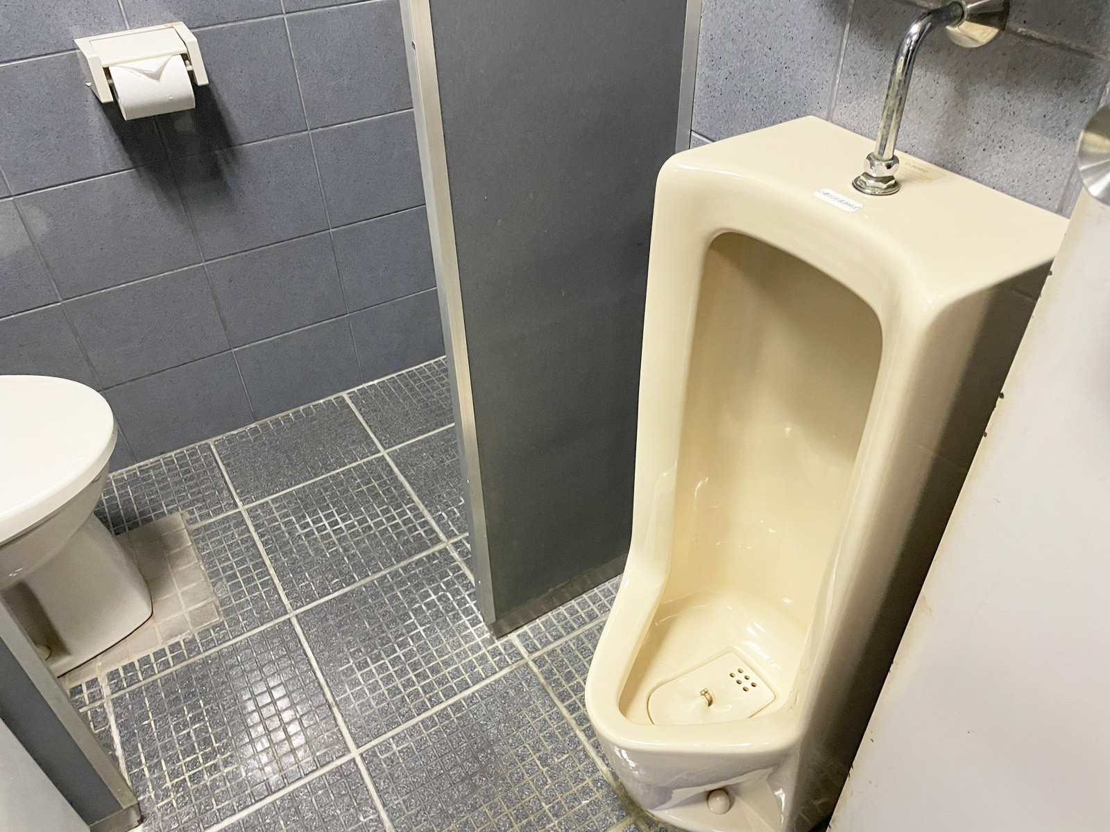 男性用トイレ