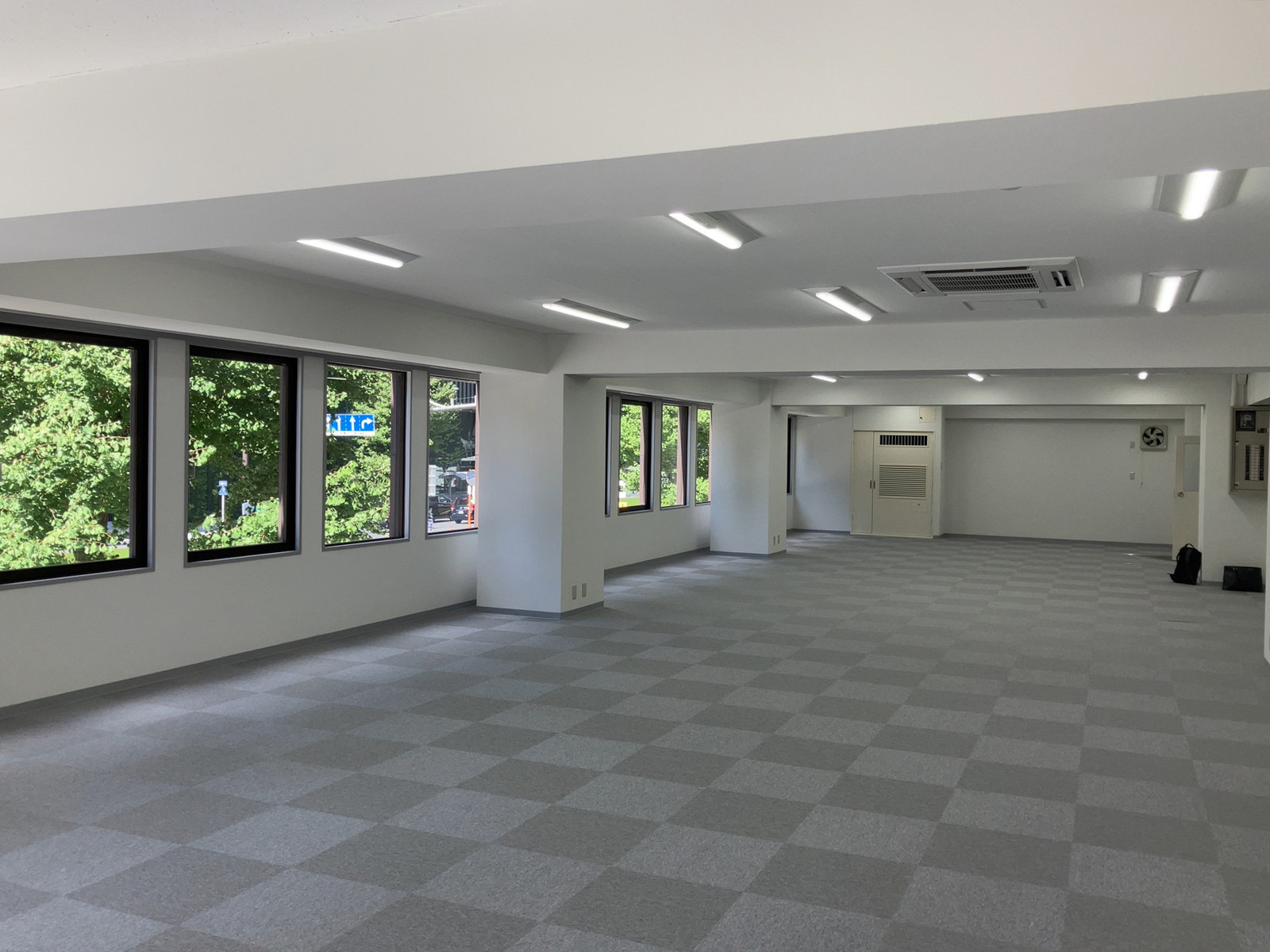 オフィス室内参考画像（2階・約46坪）