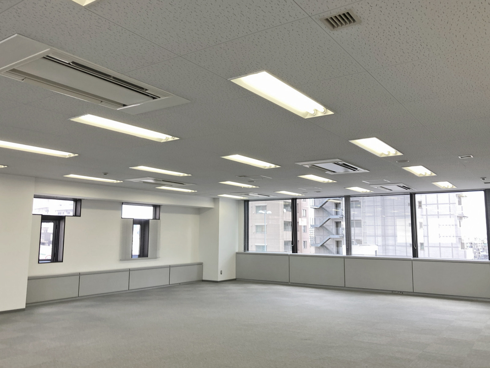 オフィス室内参考画像（約49坪）