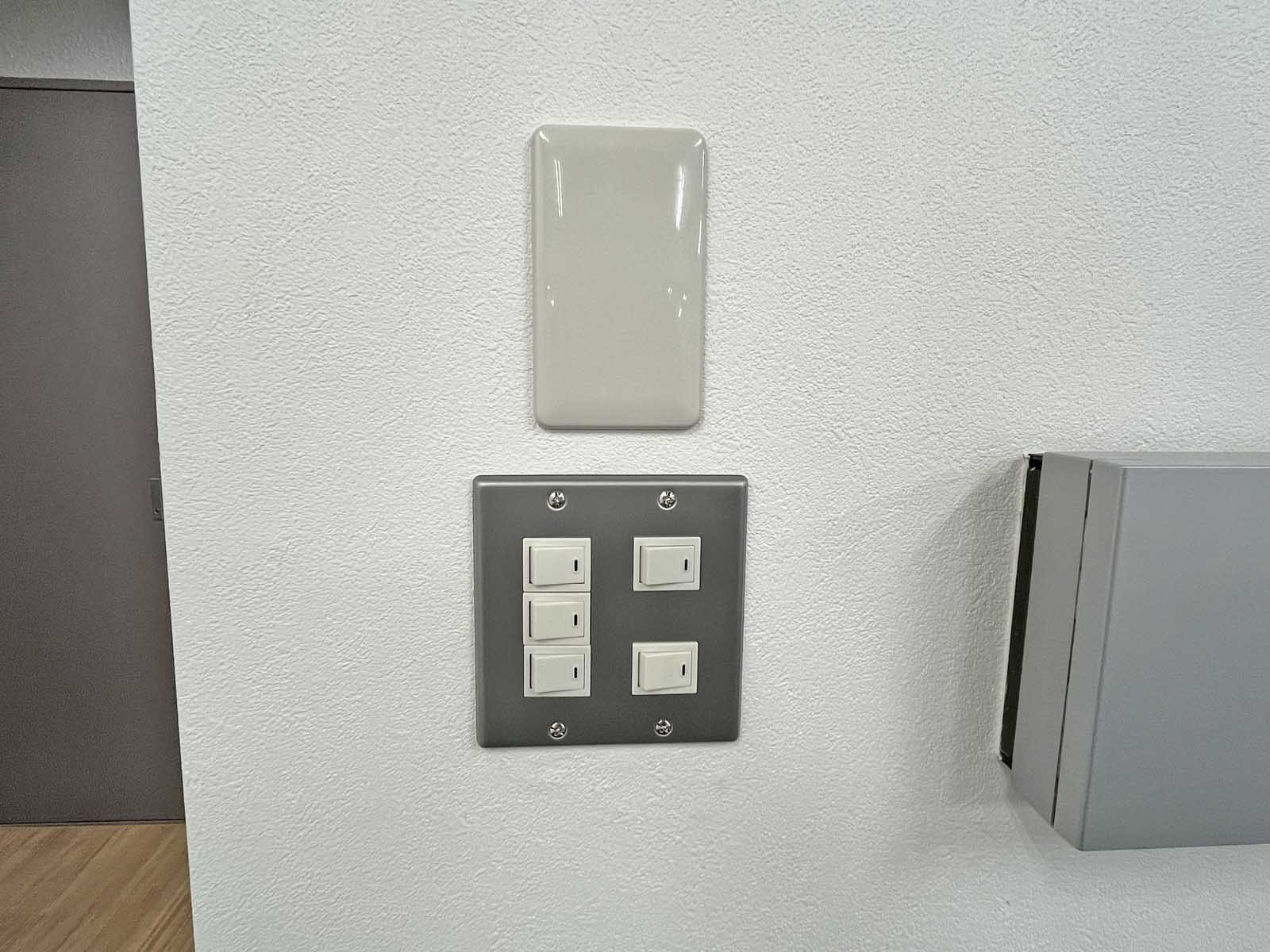 照明スイッチ