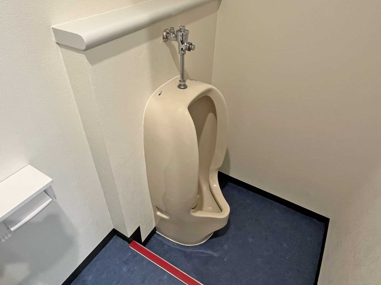 男性用トイレ